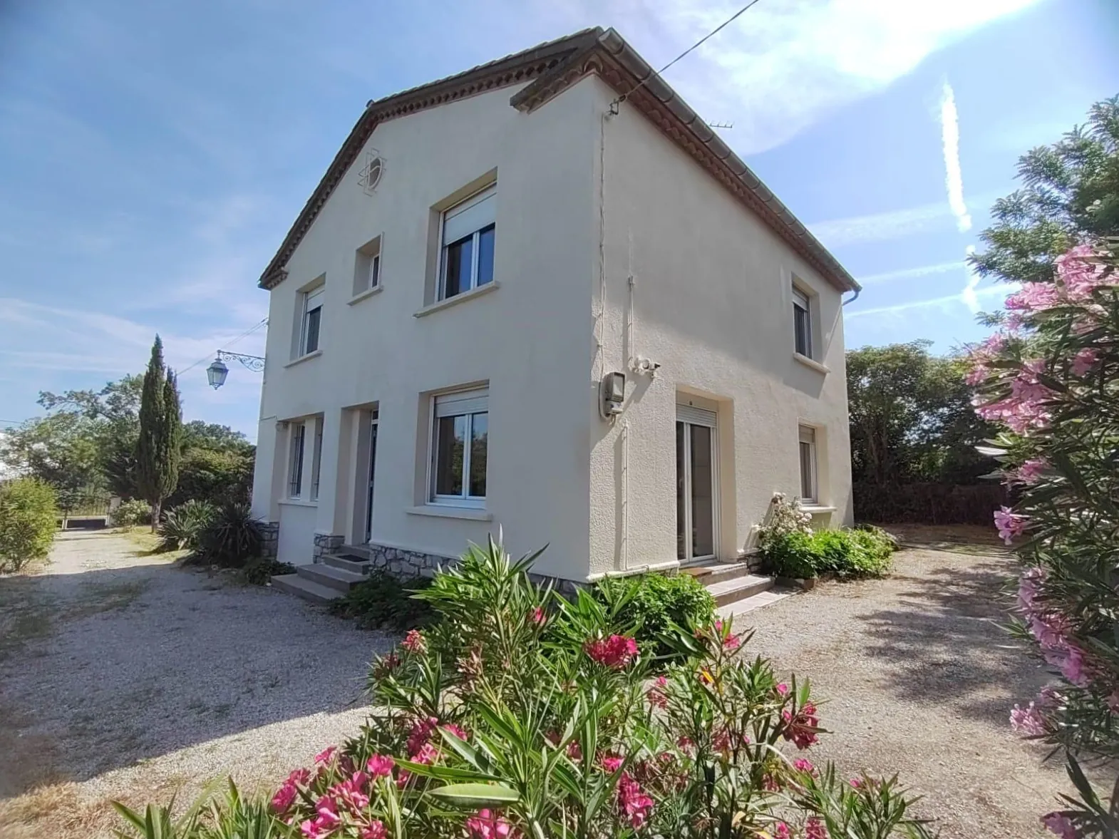 Maison familiale avec piscine et jardin à Labruguière, 135 m²