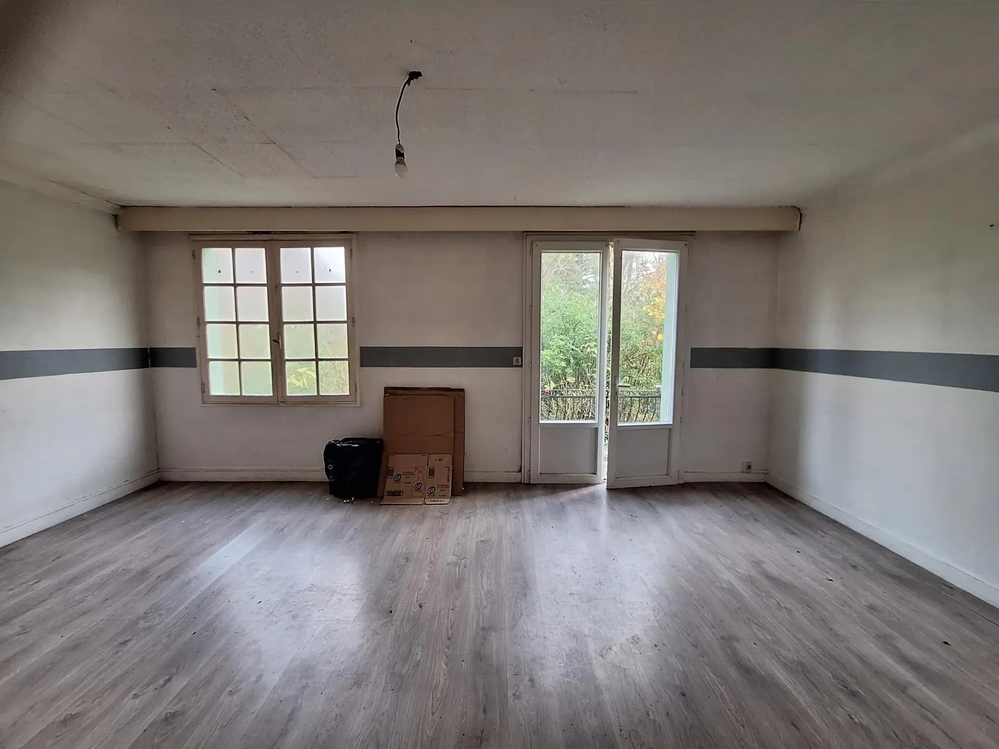 Charmante maison de ville de 80m² avec jardin à Riberac, proche commodités 