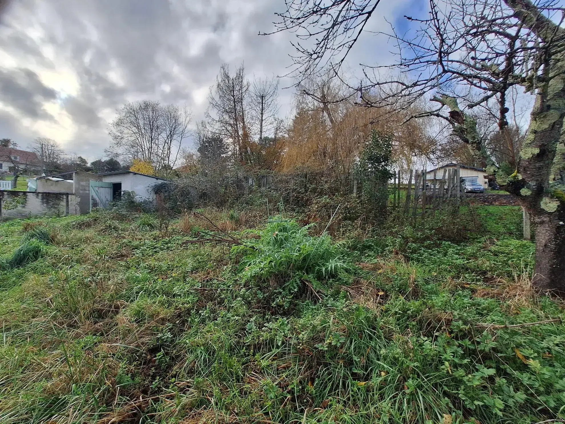 Charmante maison de ville de 80m² avec jardin à Riberac, proche commodités 