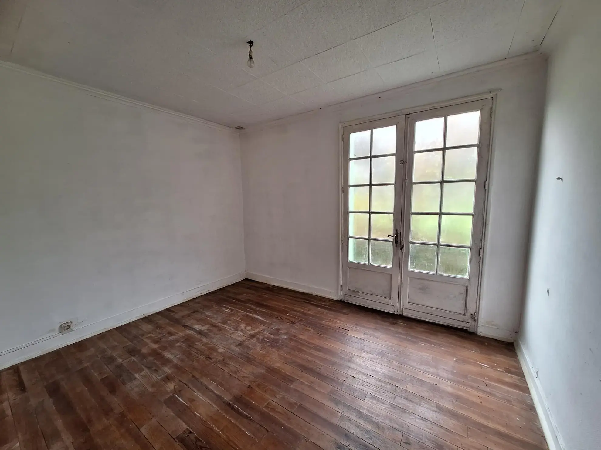 Charmante maison de ville de 80m² avec jardin à Riberac, proche commodités 