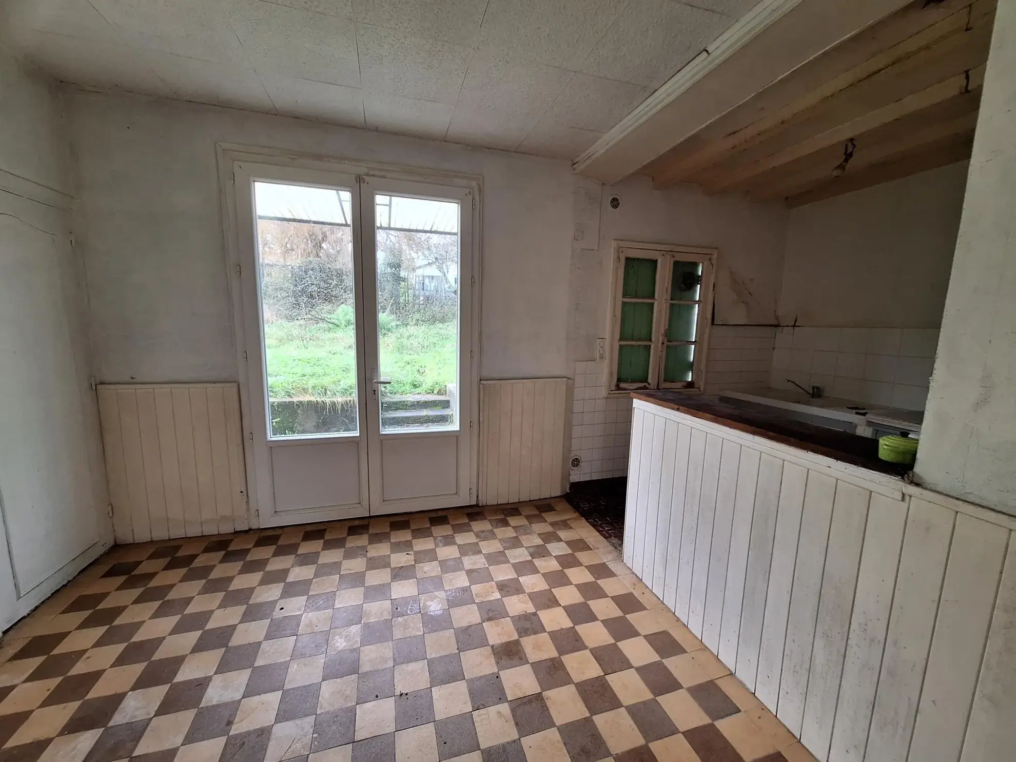 Charmante maison de ville de 80m² avec jardin à Riberac, proche commodités 