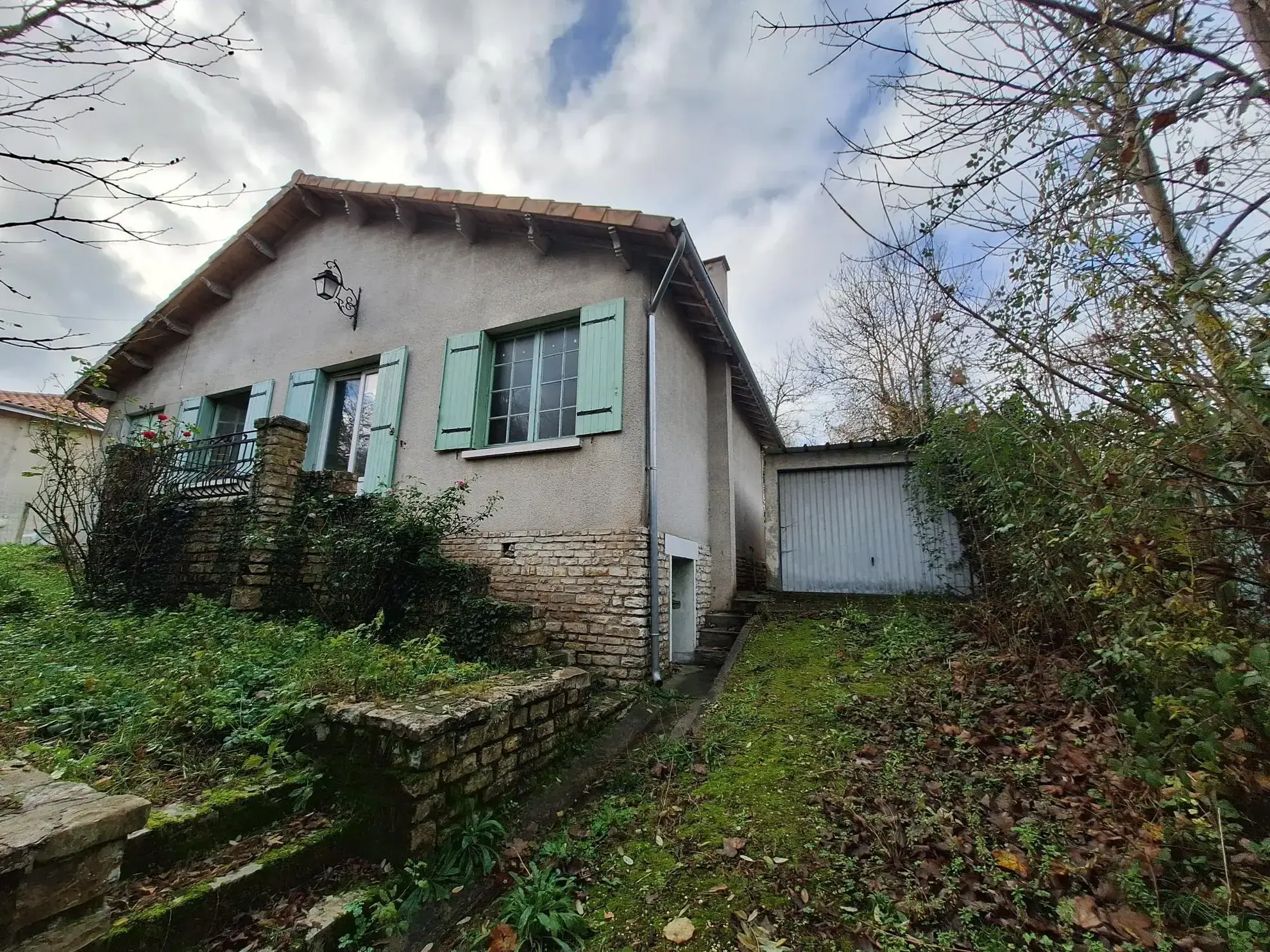 Charmante maison de ville de 80m² avec jardin à Riberac, proche commodités