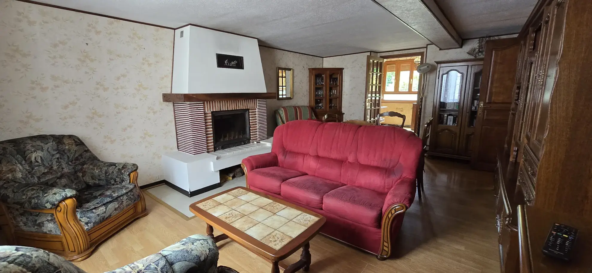 Maison à vendre à Ouzouer le Marché avec jardin et double garage 