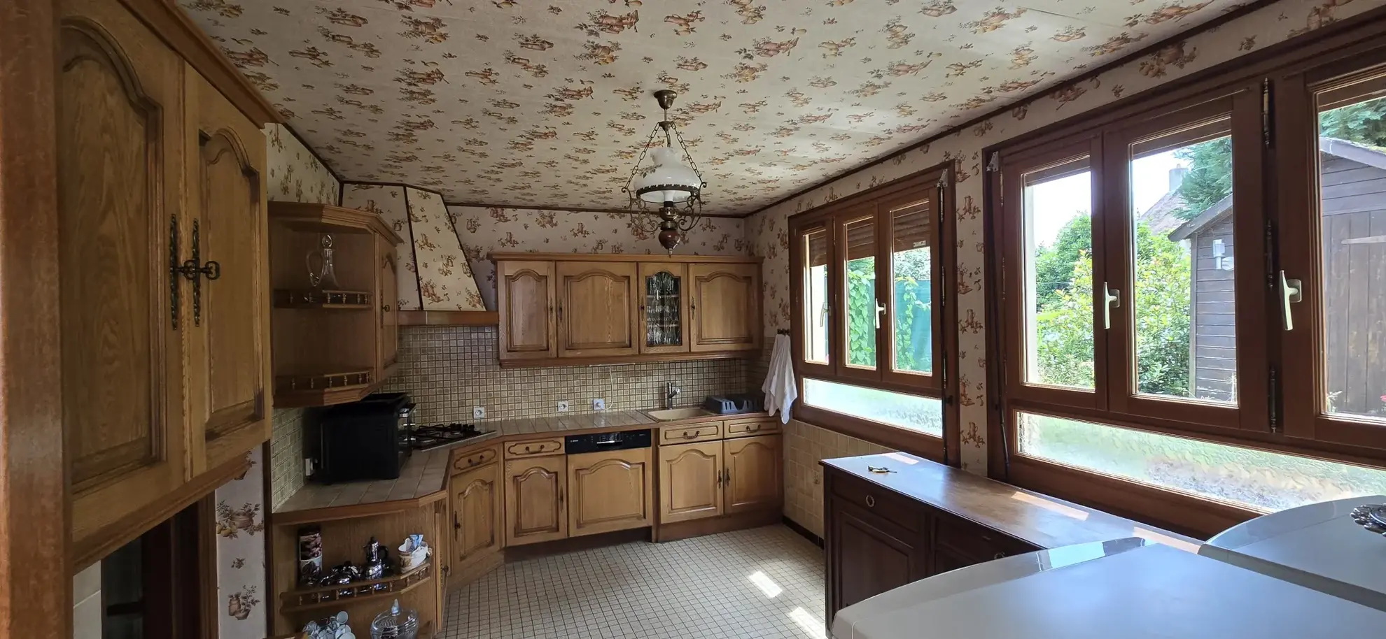 Maison à vendre à Ouzouer le Marché avec jardin et double garage 