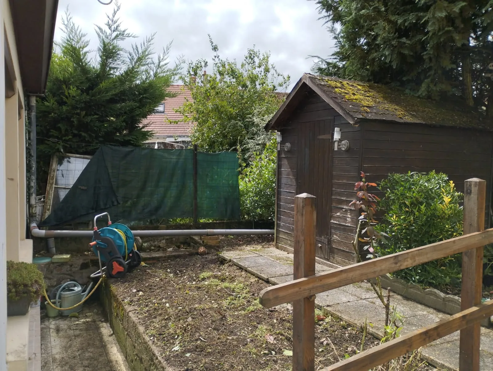 Maison à vendre à Ouzouer le Marché avec jardin et double garage 