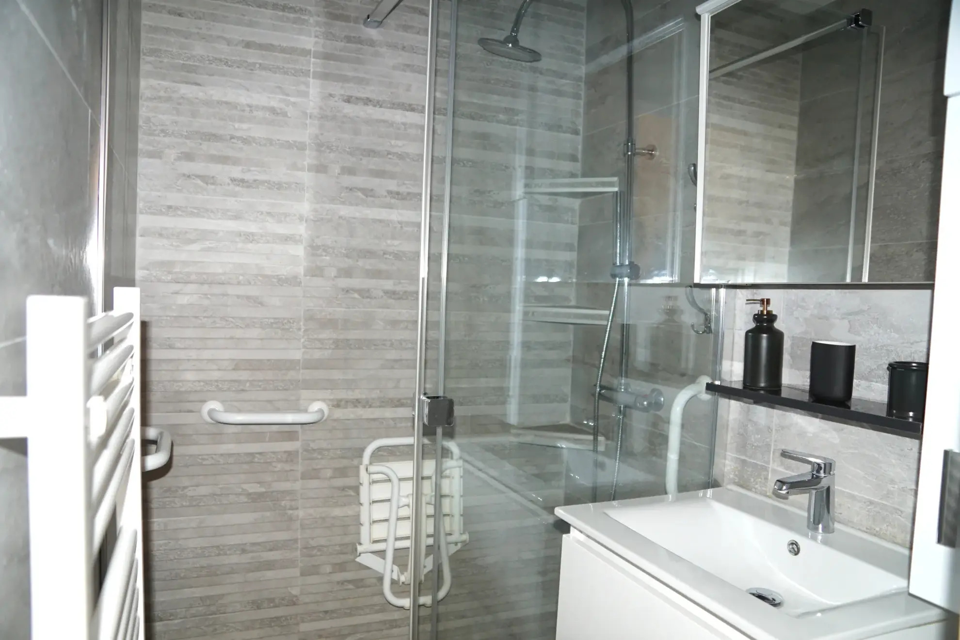 Achat duplex de 50 m² avec terrasse et piscine à Cavalaire-sur-Mer 