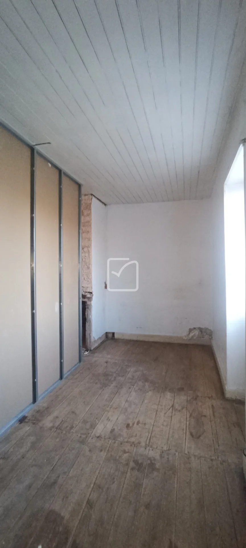 Maison de village en pierre avec atelier, grange et jardin à Sainte-Orse 