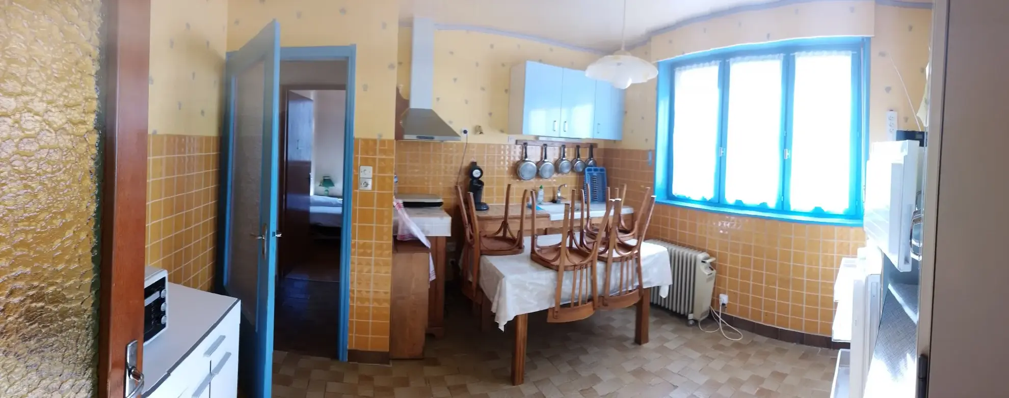 Maison à vendre à Cantebonne avec 4 chambres et grand terrain 