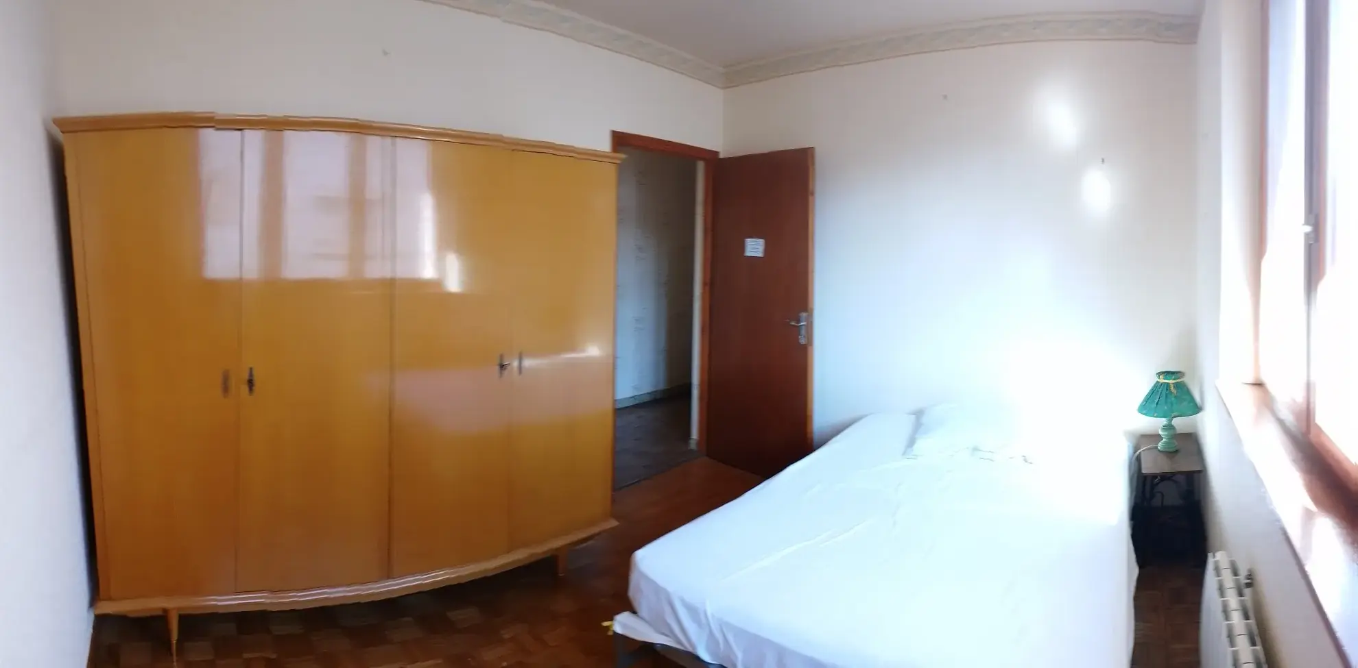 Maison à vendre à Cantebonne avec 4 chambres et grand terrain 