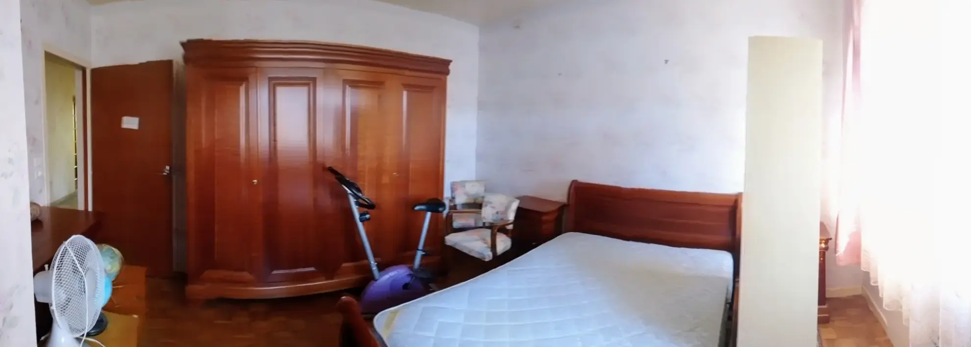 Maison à vendre à Cantebonne avec 4 chambres et grand terrain 