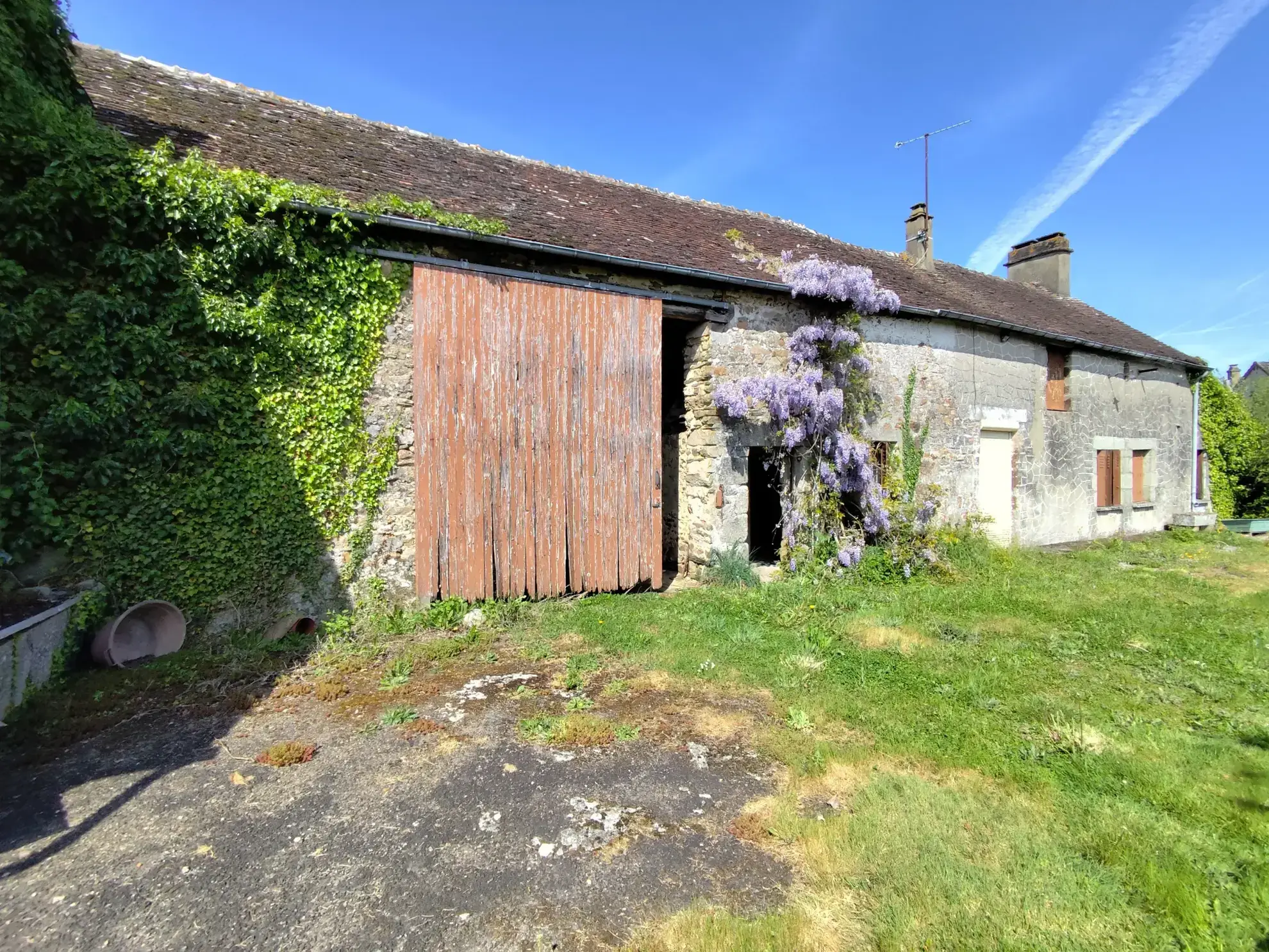 Longère à rénover de 214,77 m² à Heloup dans l'Orne - Terrain de 800 m² 