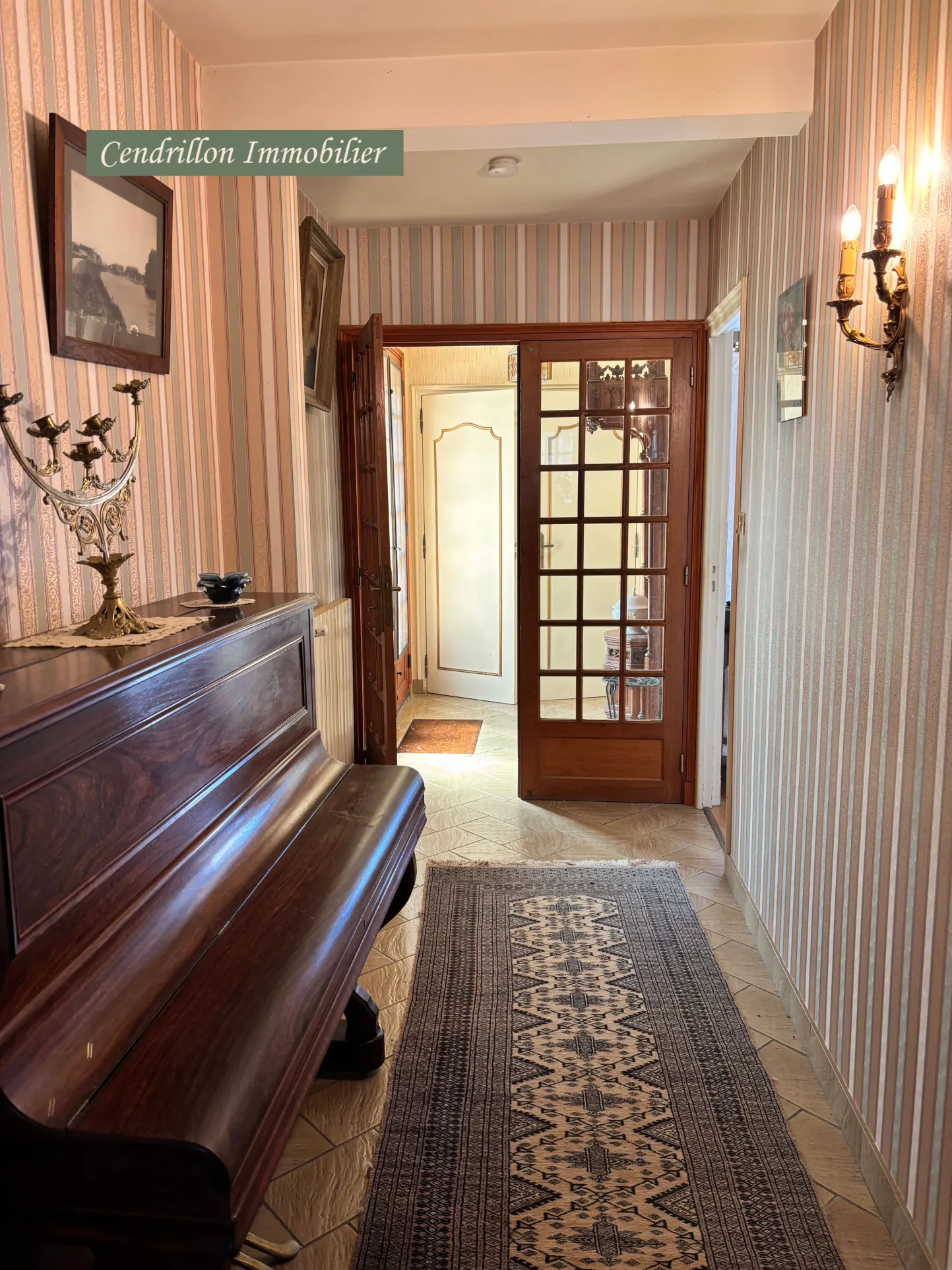 Belle maison année 70 avec grand jardin et garage à Bourganeuf 