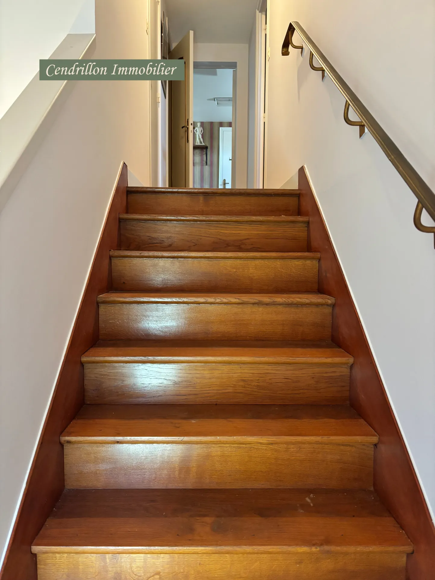 Belle maison année 70 avec grand jardin et garage à Bourganeuf 