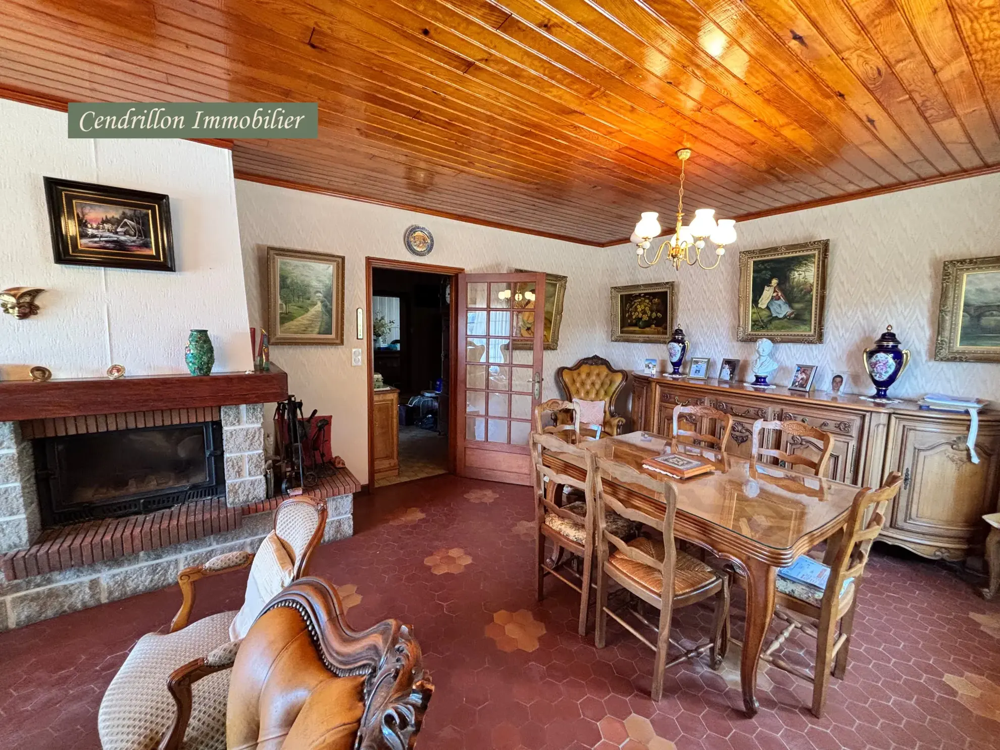 Belle maison année 70 avec grand jardin et garage à Bourganeuf 