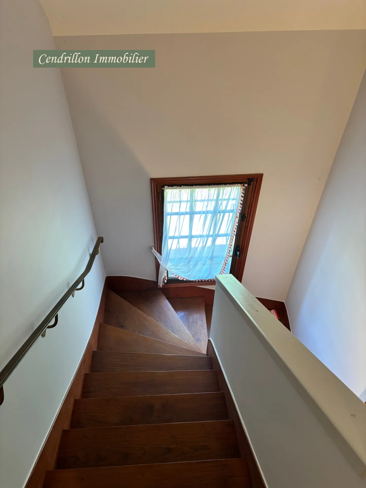 Belle maison année 70 avec grand jardin et garage à Bourganeuf 