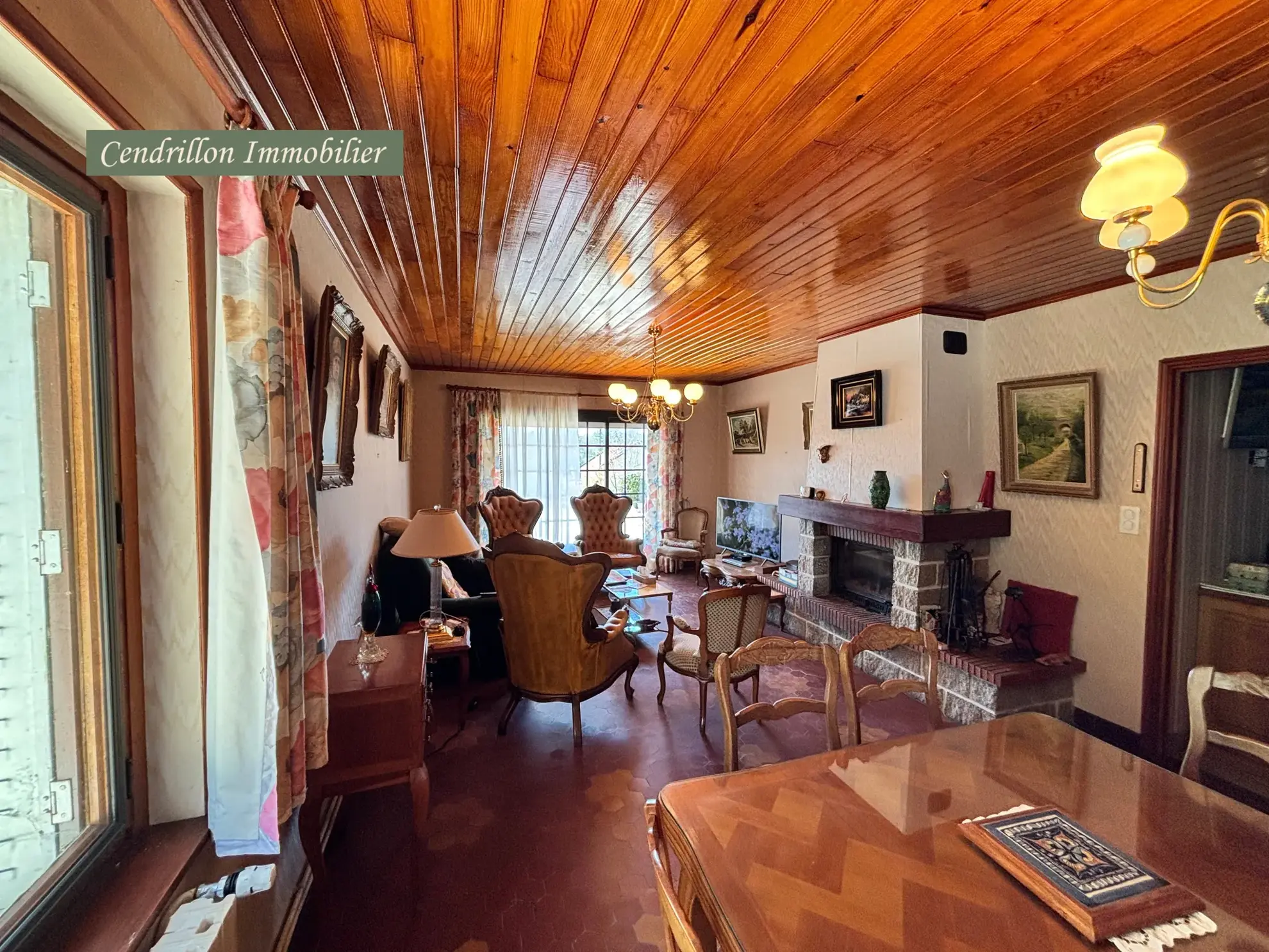 Belle maison année 70 avec grand jardin et garage à Bourganeuf 