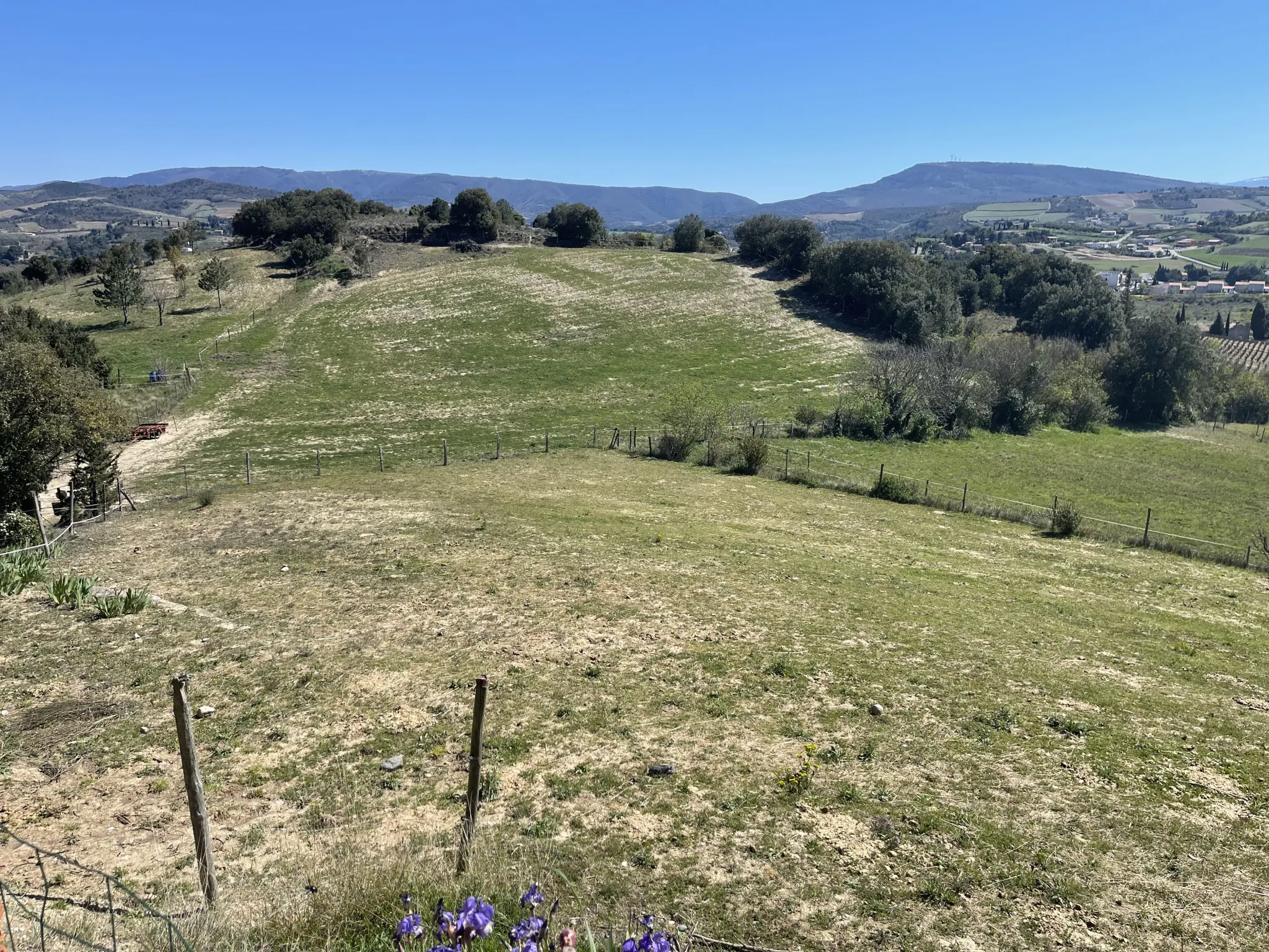 Propriété équestre de 3 hectares avec vue sur les Pyrénées à Limoux 
