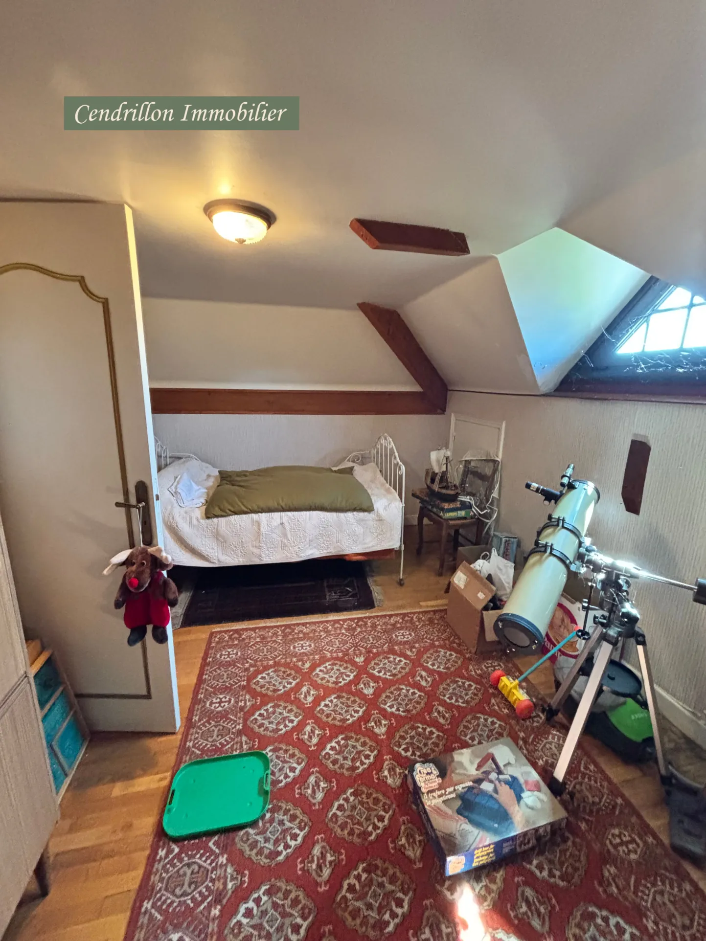 Belle maison année 70 avec grand jardin et garage à Bourganeuf 