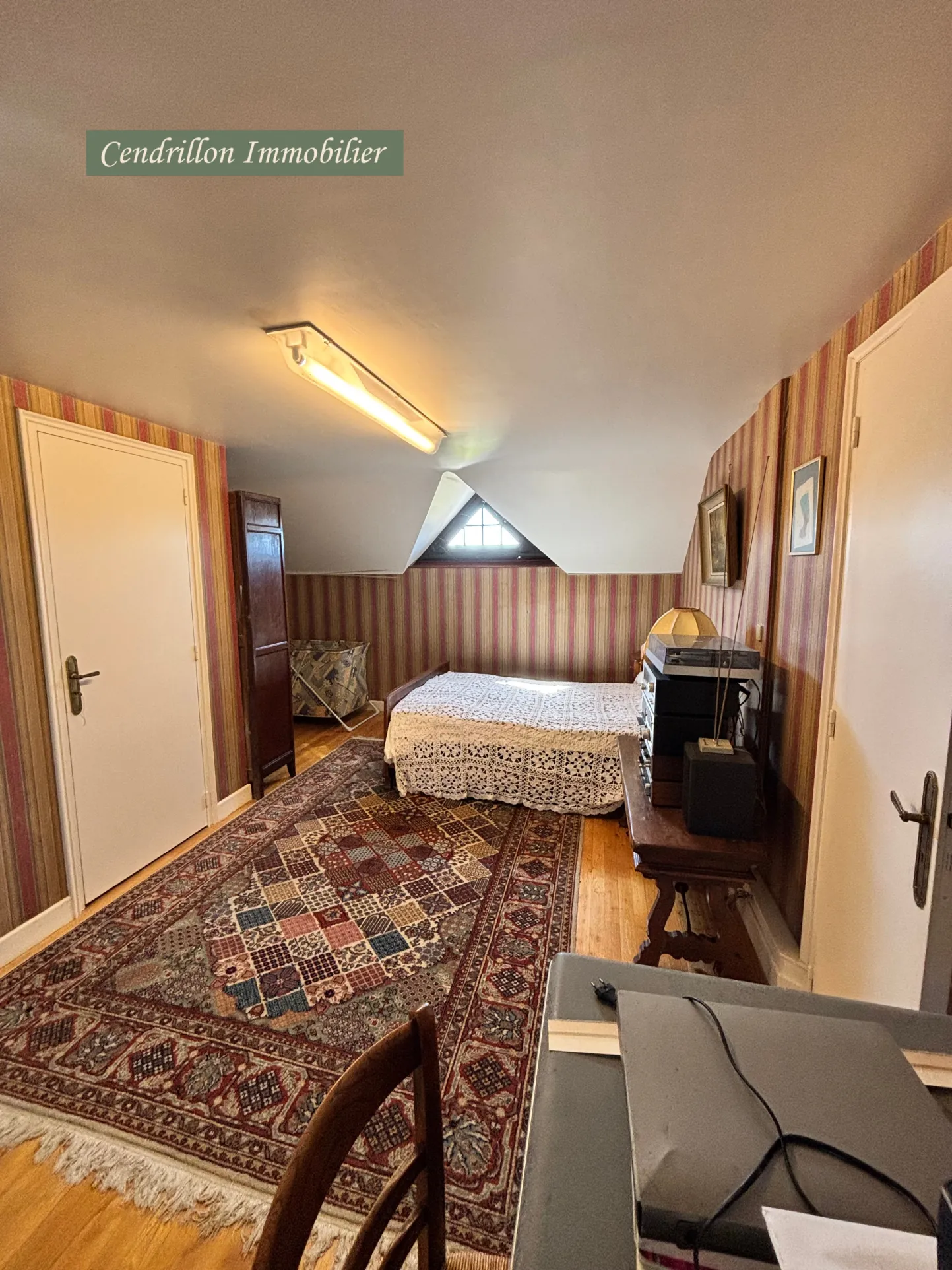 Belle maison année 70 avec grand jardin et garage à Bourganeuf 