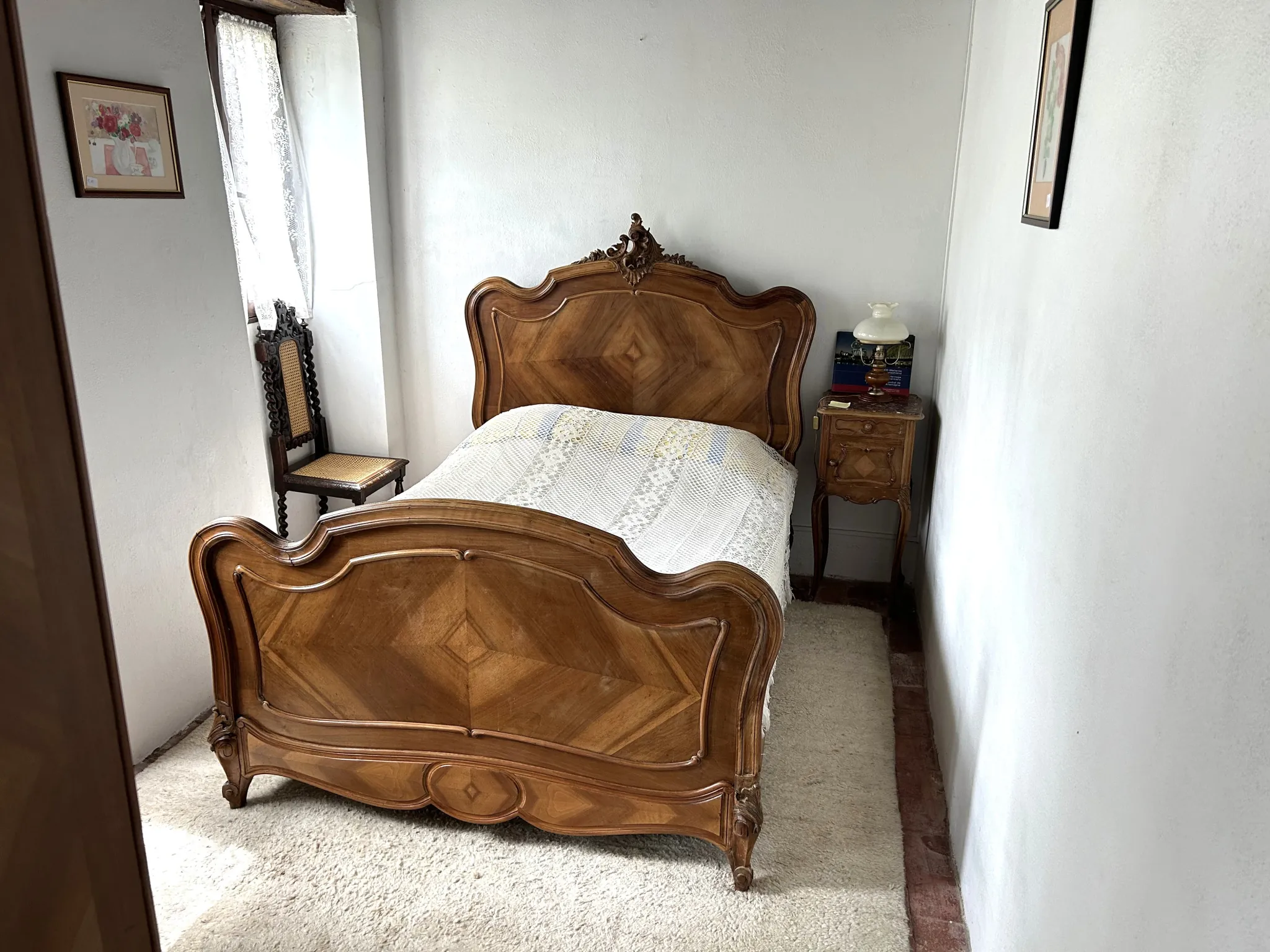 Maison en pierre avec dépendances à Nolay - Proche commerces, calme et grand terrain 