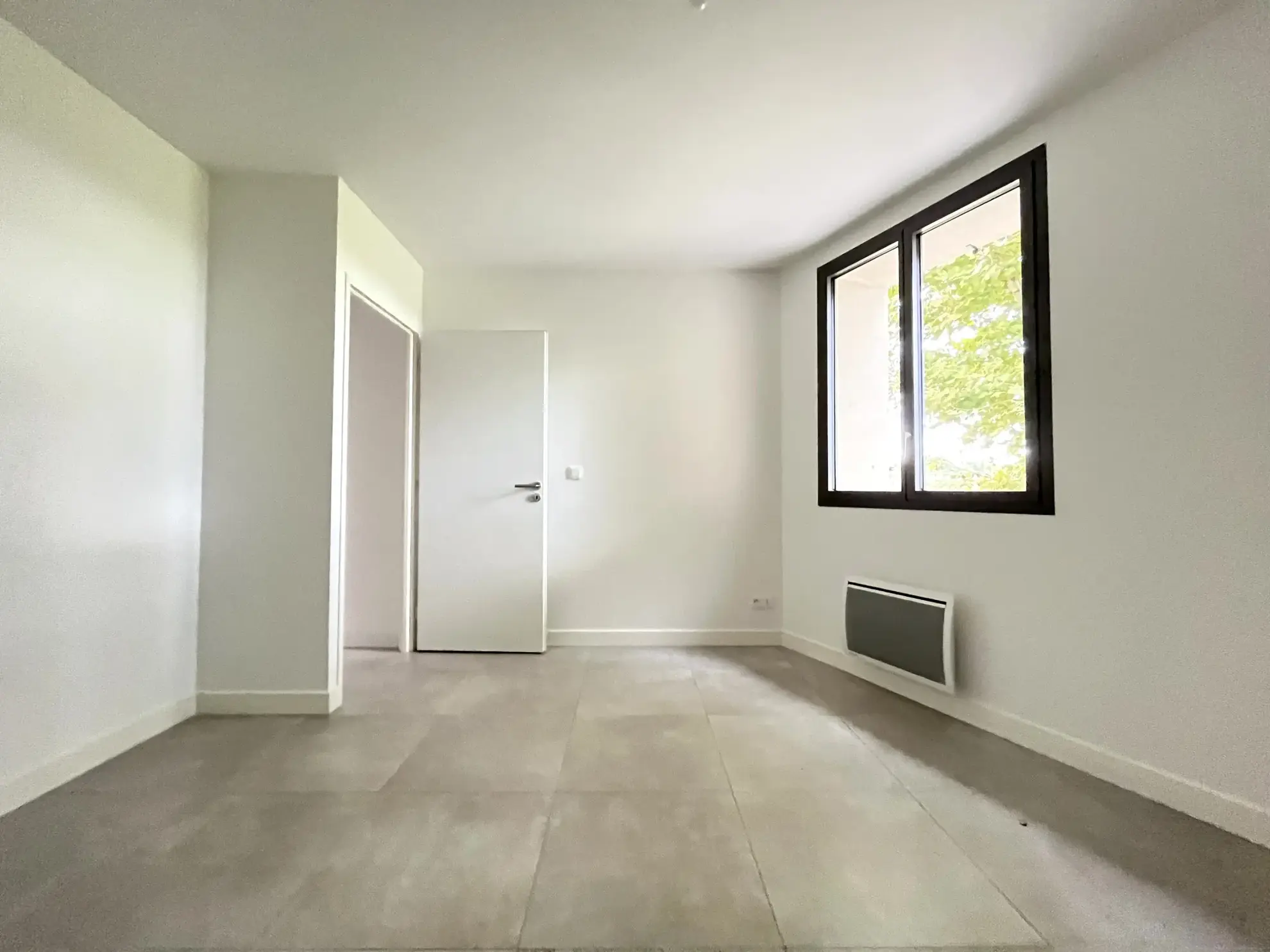 Appartement T4 neuf à Gignac 34150 avec 3 chambres, garage, vue dégagée 