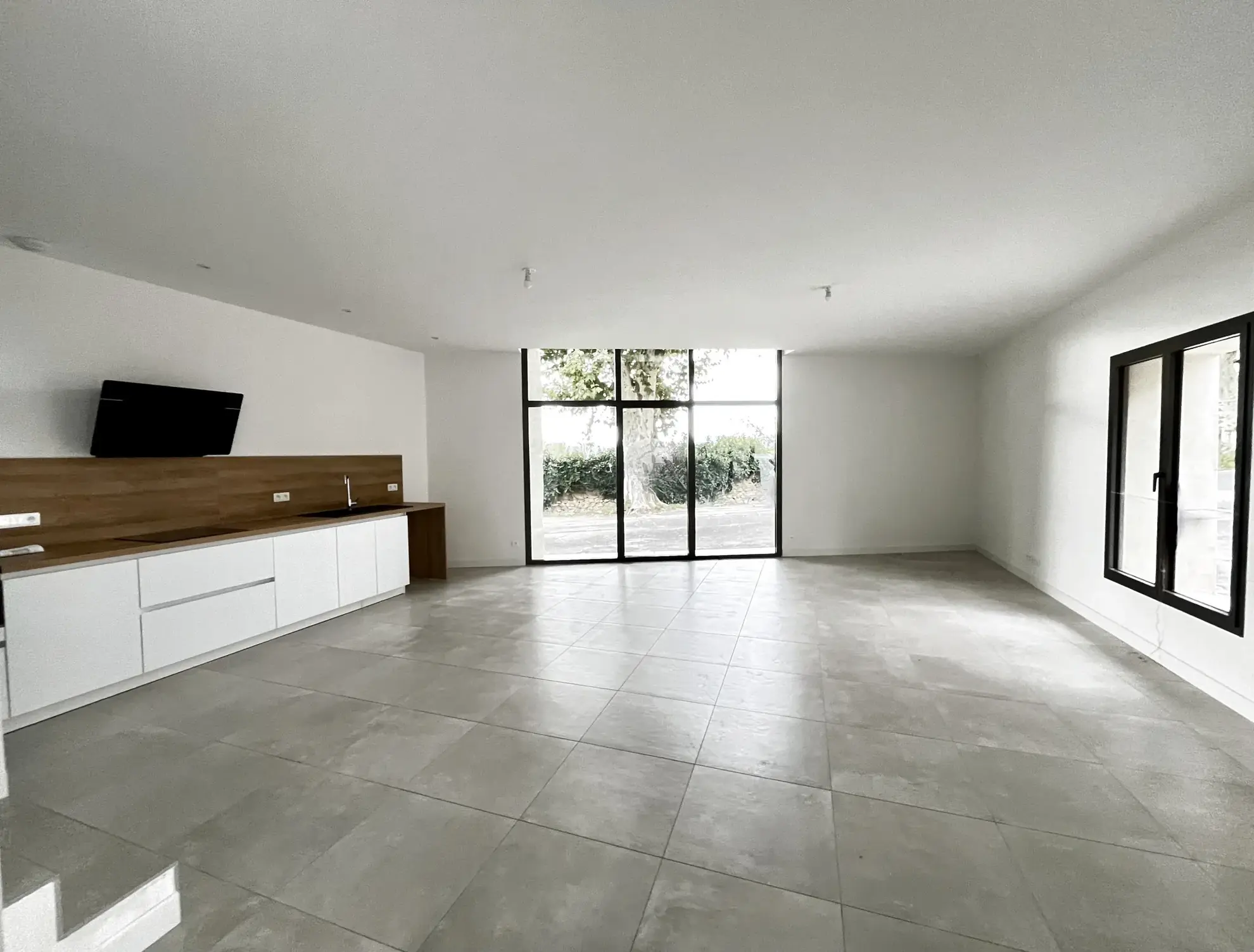 Appartement T4 neuf à Gignac 34150 avec 3 chambres, garage, vue dégagée 