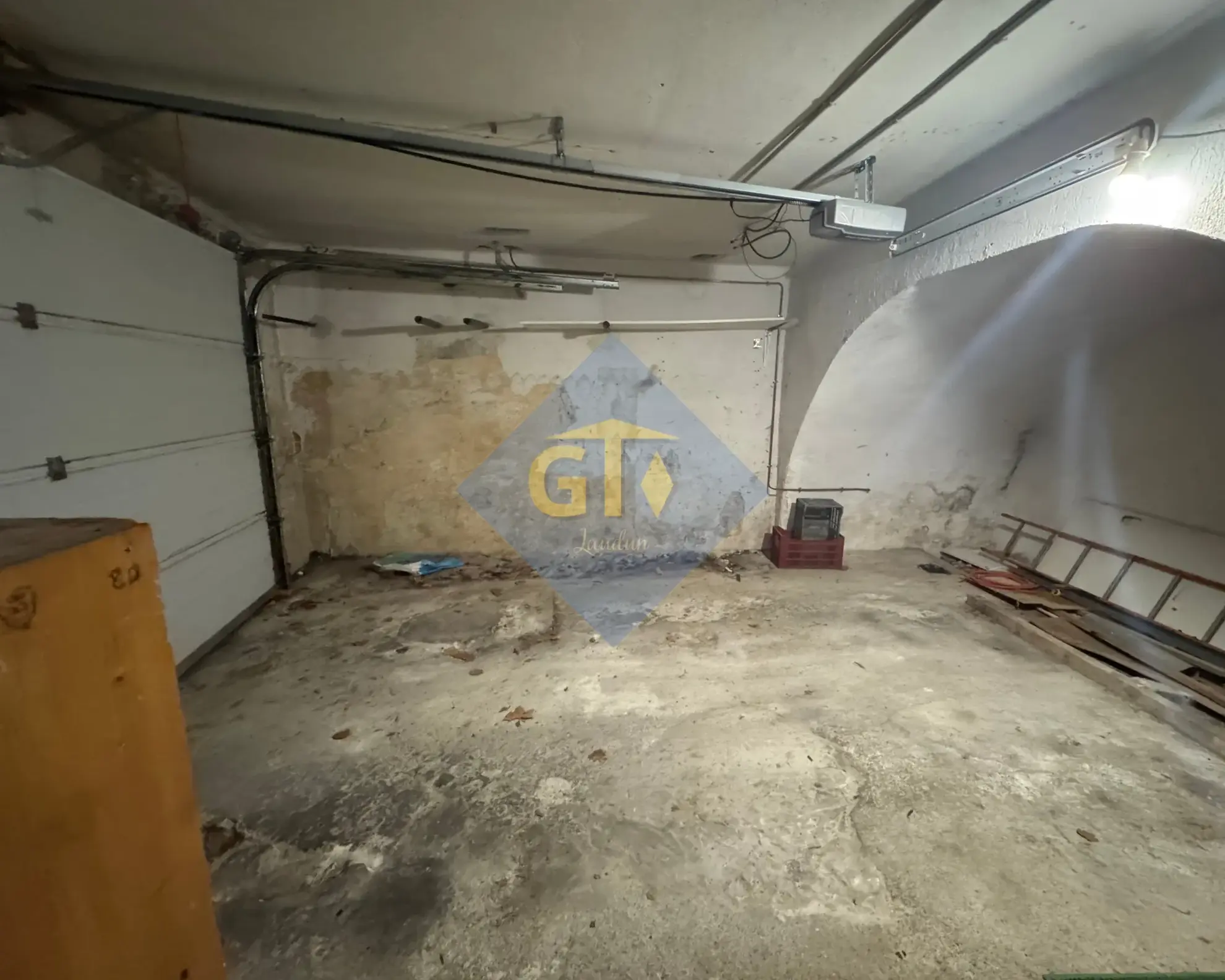 Charmante maison de village avec garage à Laudun - 76 m² 