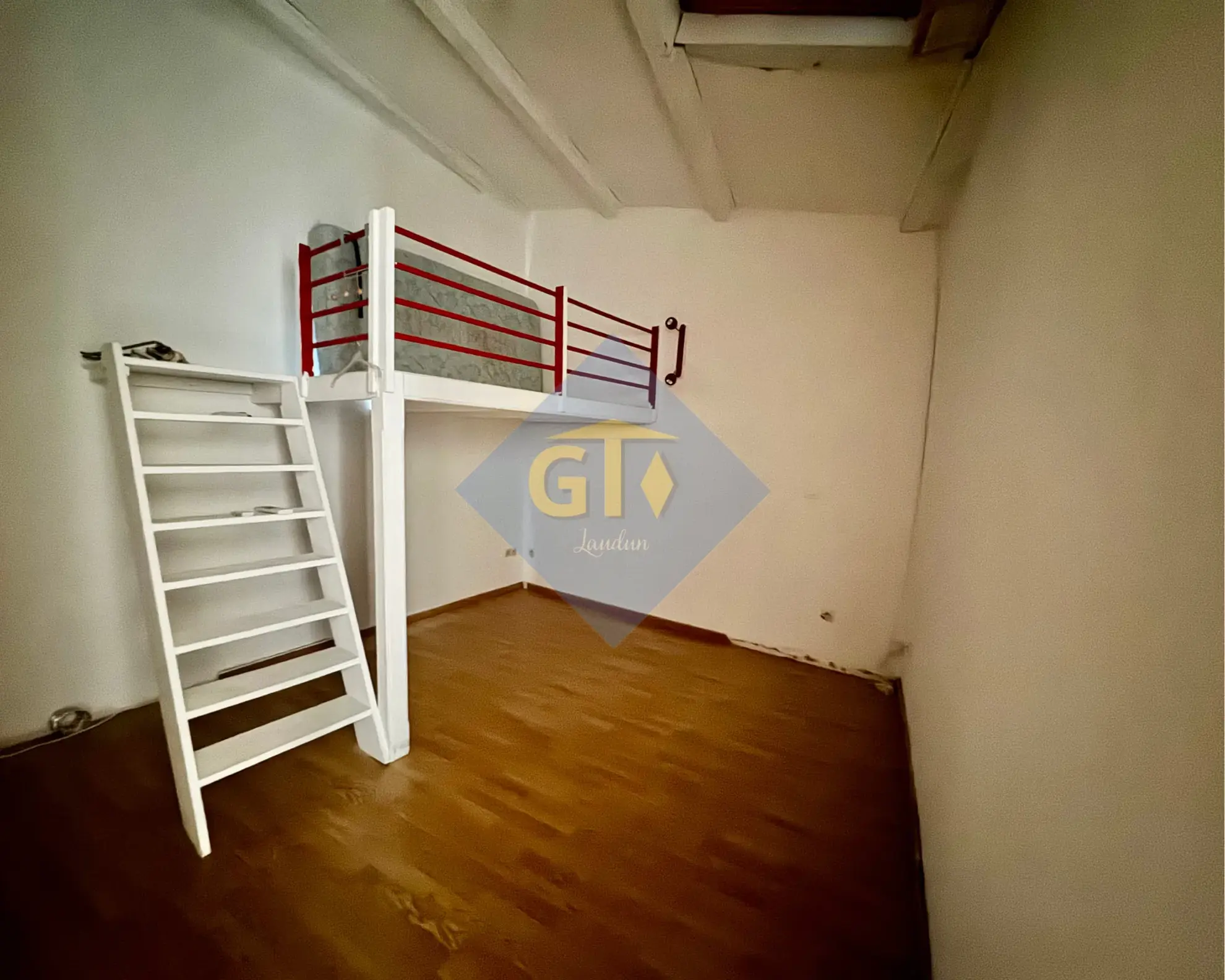 Charmante maison de village avec garage à Laudun - 76 m² 