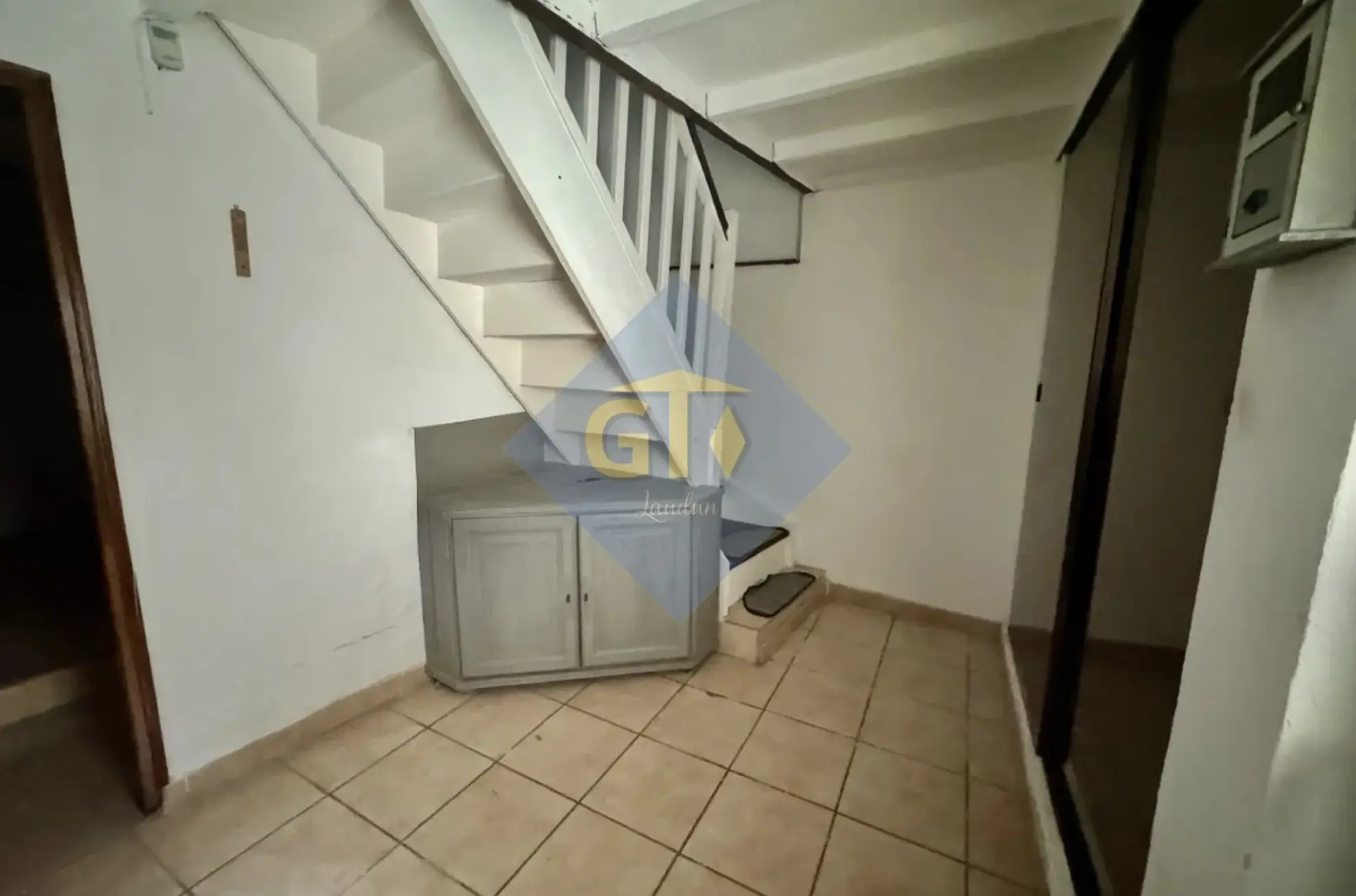 Charmante maison de village avec garage à Laudun - 76 m² 