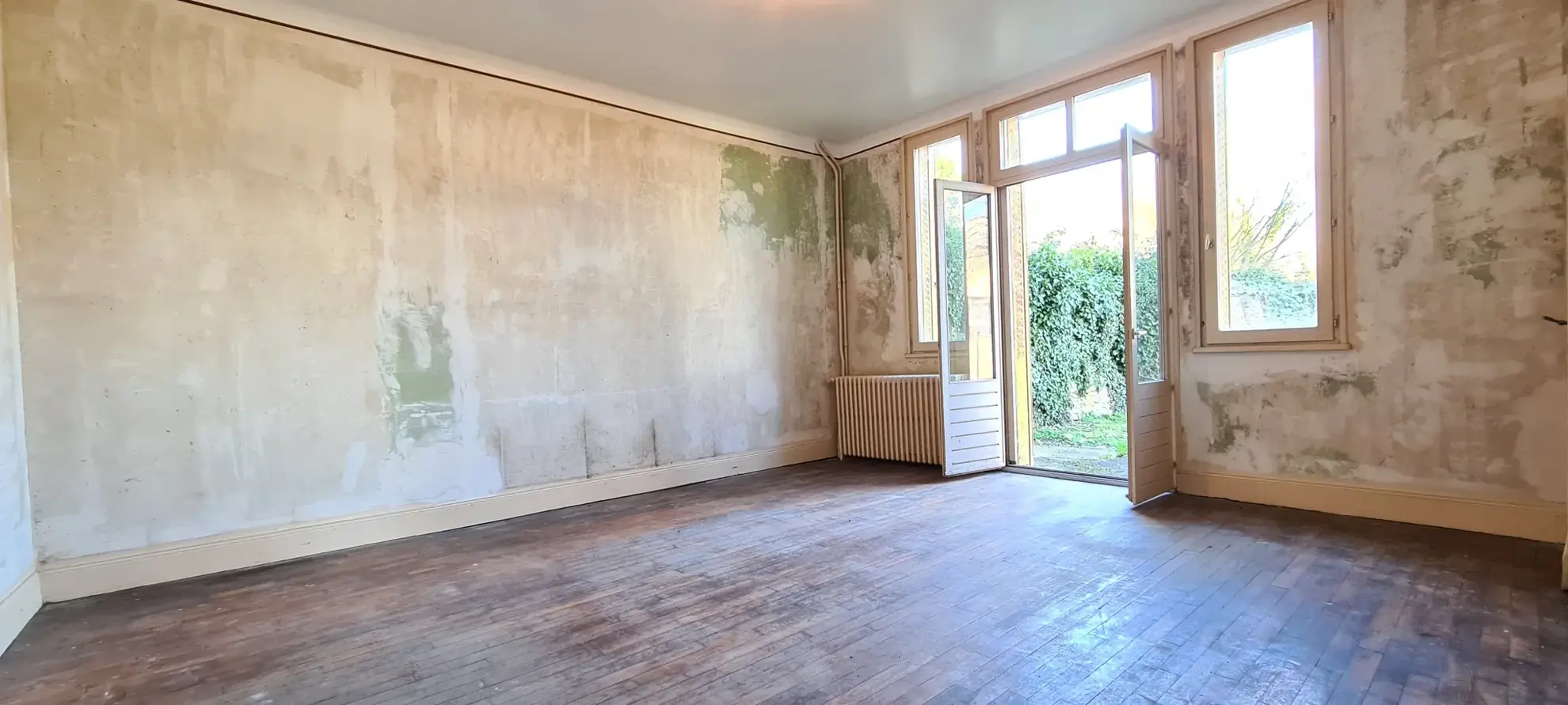 Maison à Toul de 167 m² avec jardin, 5 chambres, garage et potentiel rénové 