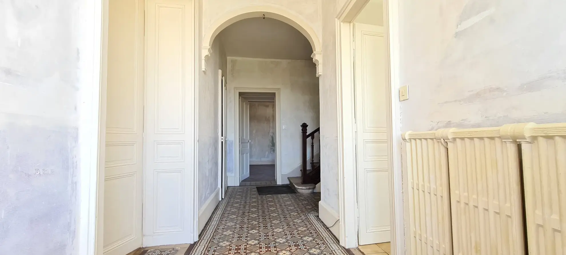 Maison à Toul de 167 m² avec jardin, 5 chambres, garage et potentiel rénové 