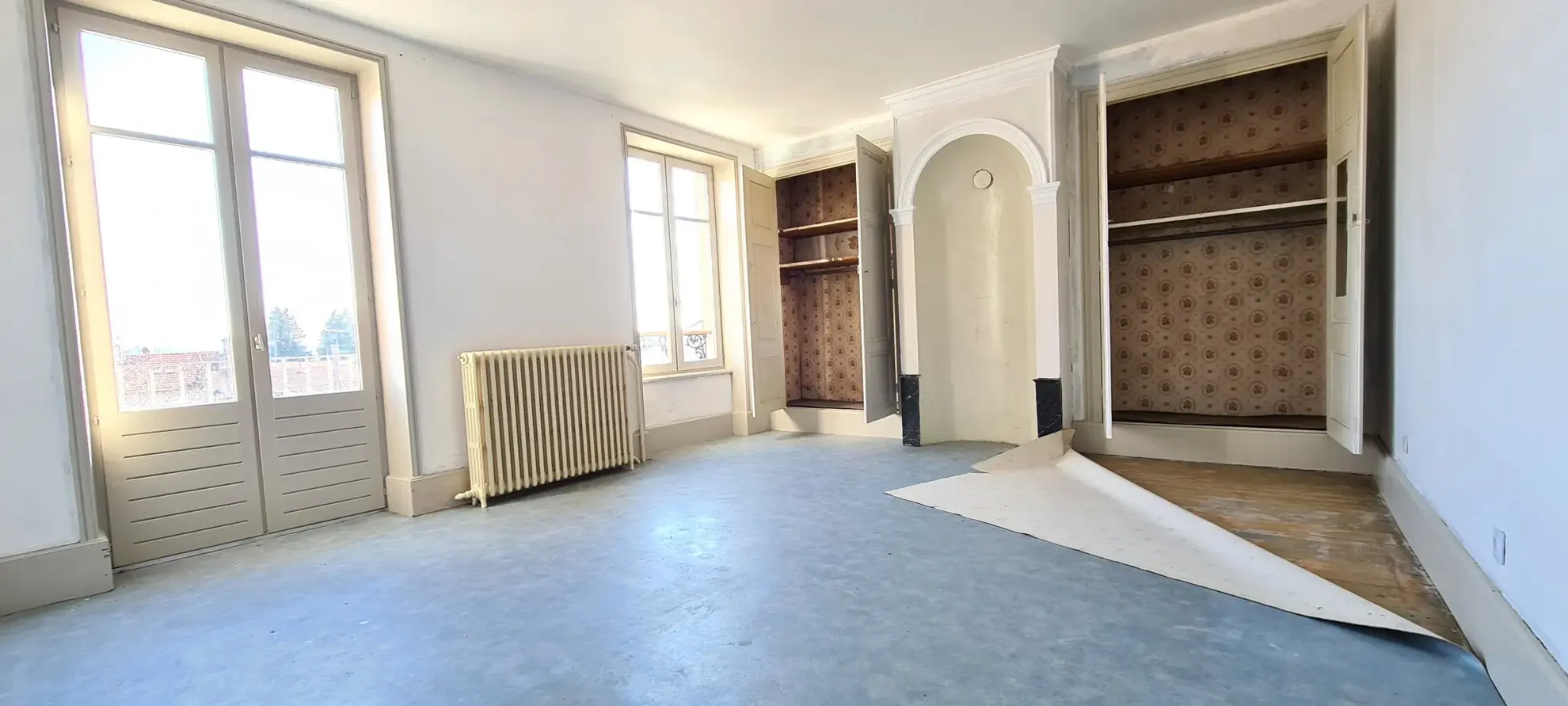 Maison à Toul de 167 m² avec jardin, 5 chambres, garage et potentiel rénové 