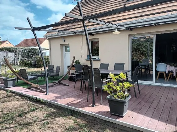 Maison familiale de 130 m² avec jardin et garage à Le Bailleul