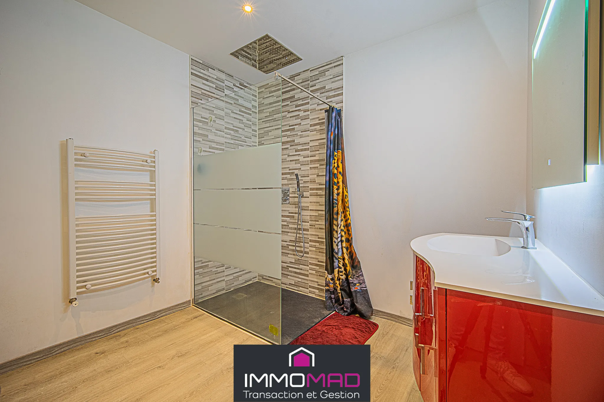 A vendre maison 200m² avec 3 chambres, garage et jardin à Han-sur-Meuse 