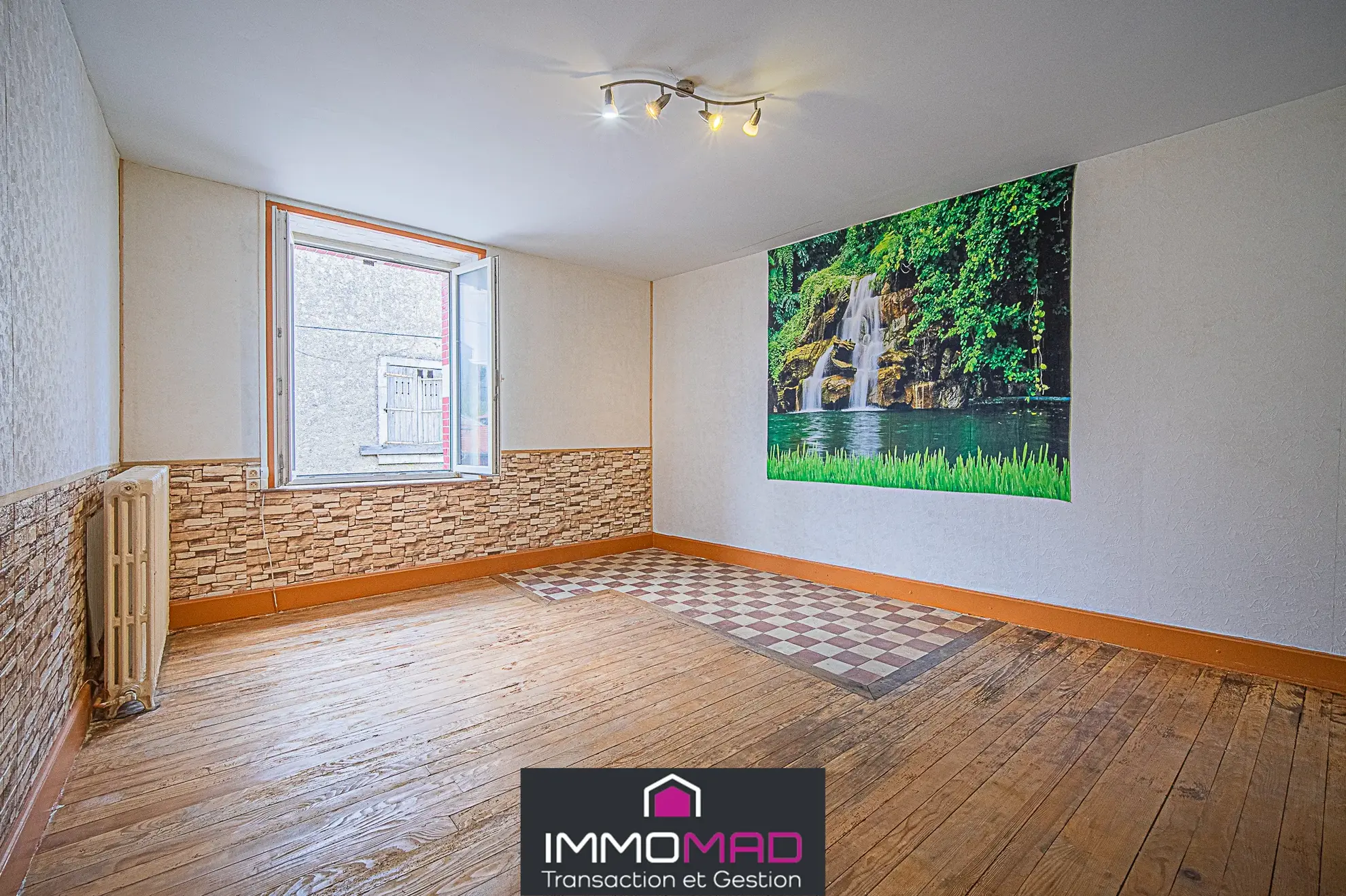 A vendre maison 200m² avec 3 chambres, garage et jardin à Han-sur-Meuse 