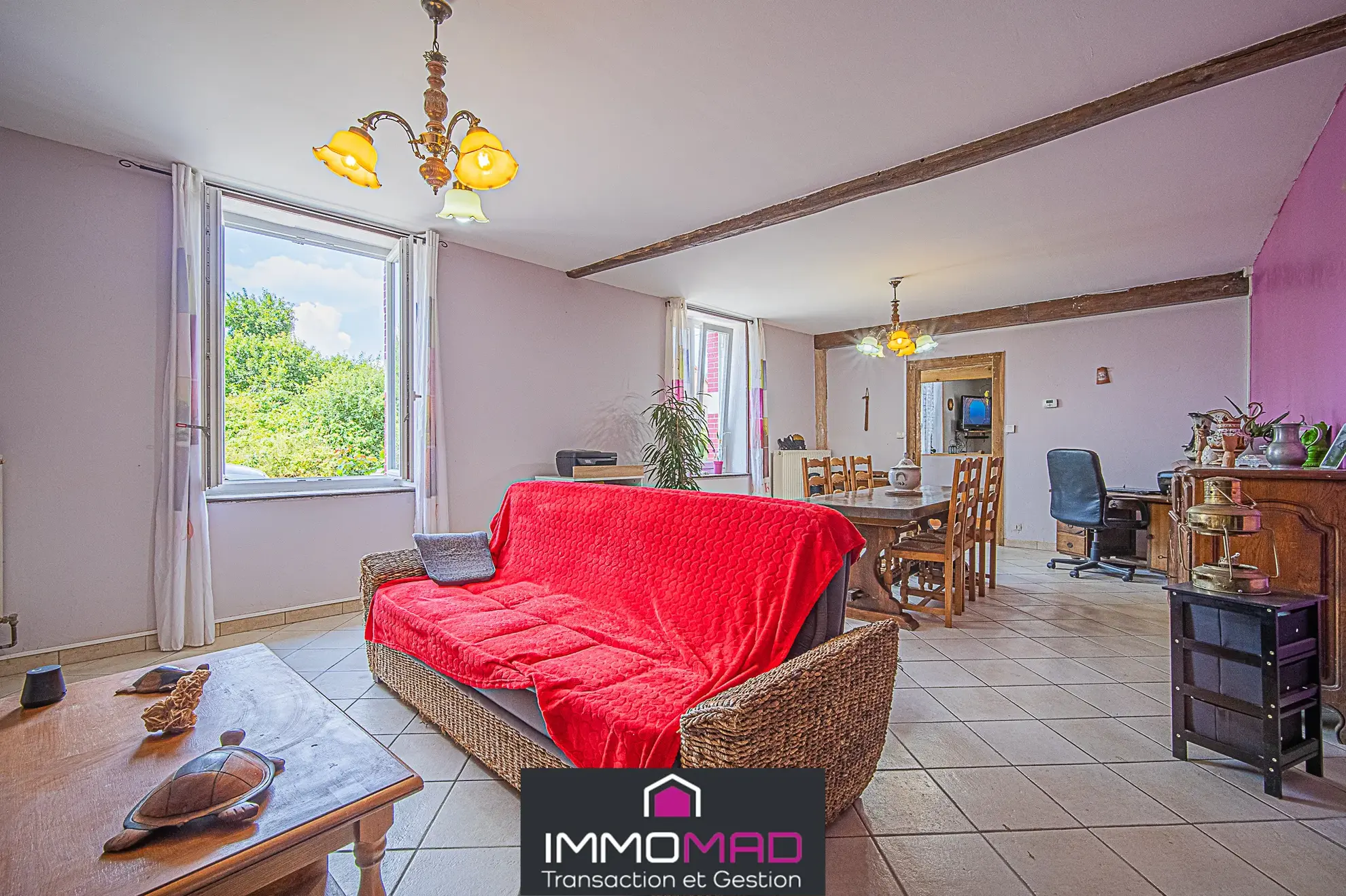 A vendre maison 200m² avec 3 chambres, garage et jardin à Han-sur-Meuse 