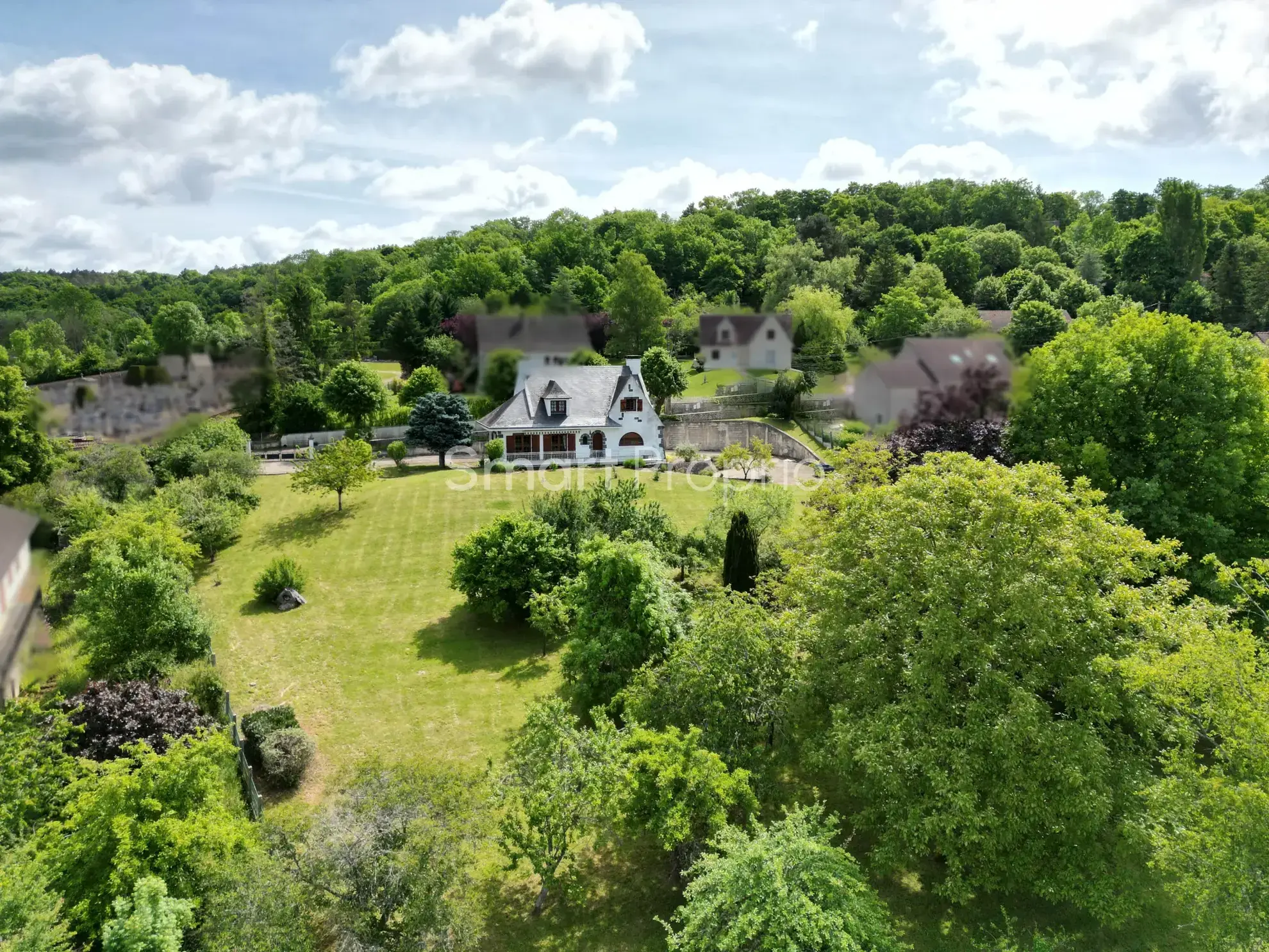 Magnifique maison néo-bretonne avec parc et vue vallée du Serein à proximité d'Avallon (89) 