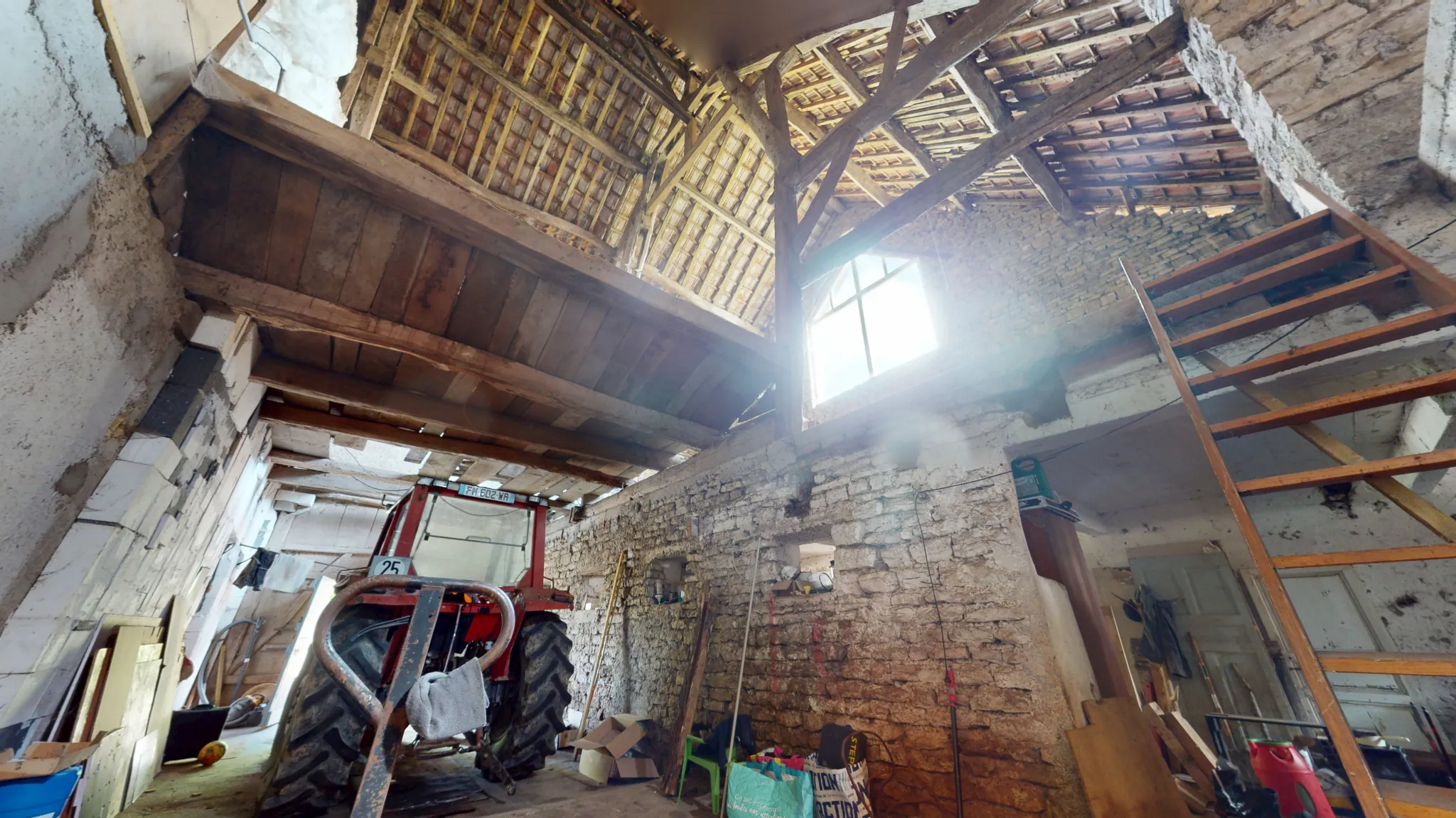 Belle maison en pierre de 115 m² à Auxange proche Dole et Besançon 