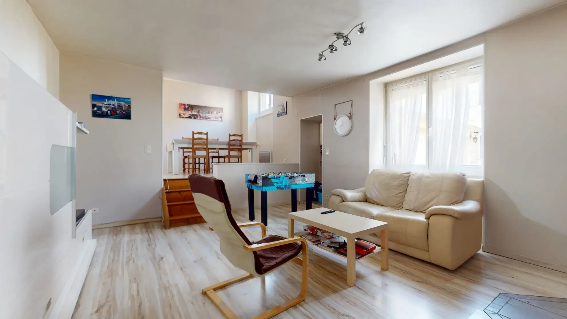 Belle maison en pierre de 115 m² à Auxange proche Dole et Besançon 