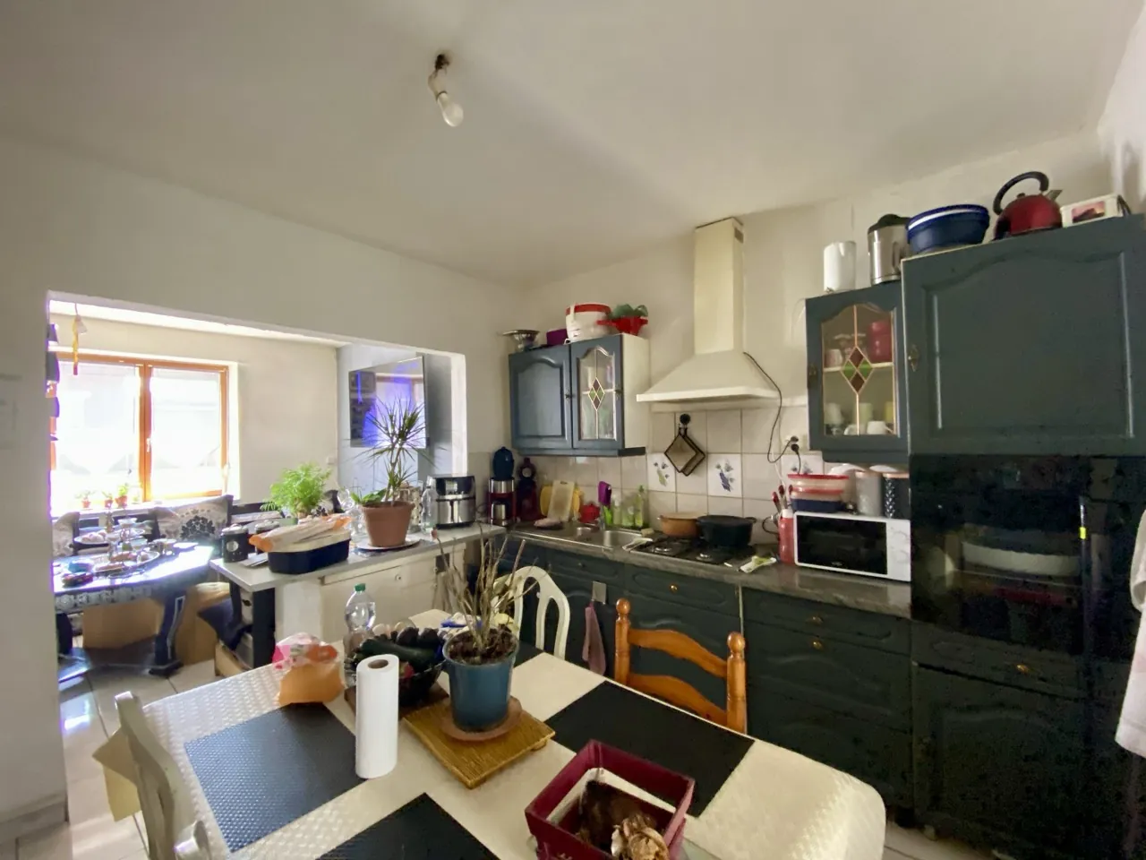 Bel ensemble immobilier à Maubeuge avec duplex et appartement, idéal investisseur 