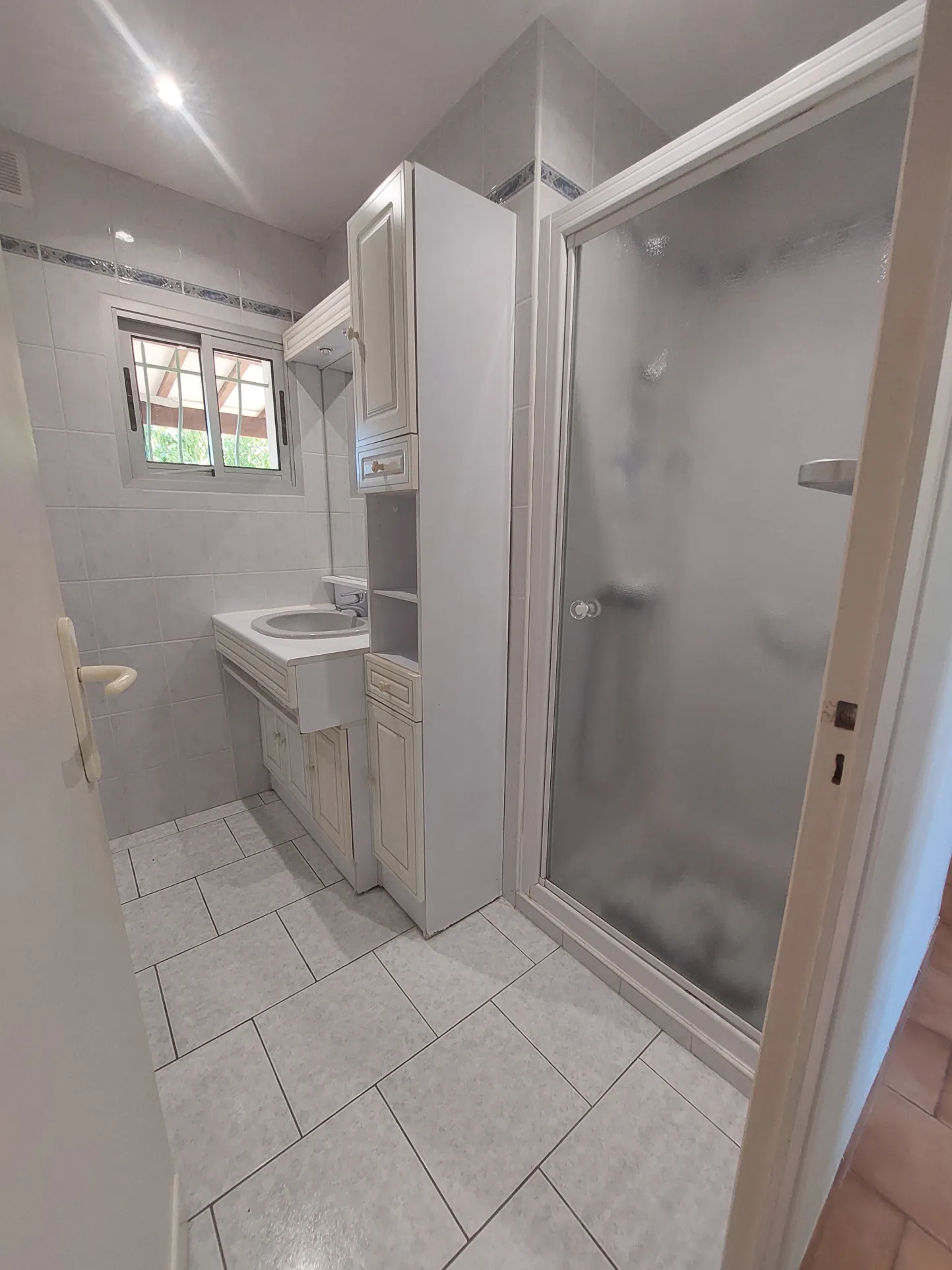 Maison de plain-pied de 97 m² avec garage et jardin à La Réole 