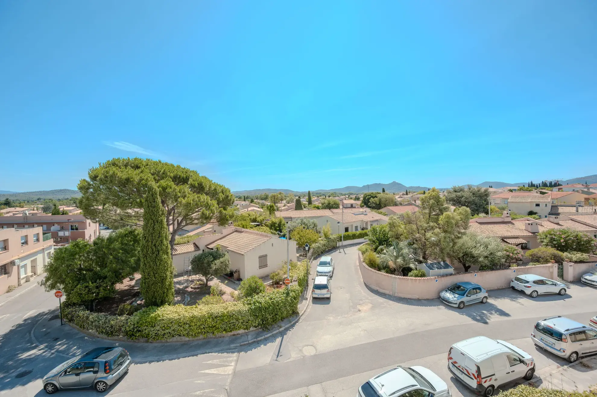 Appartement T3 lumineux de 63 m² avec terrasse et parking à La Farlède 