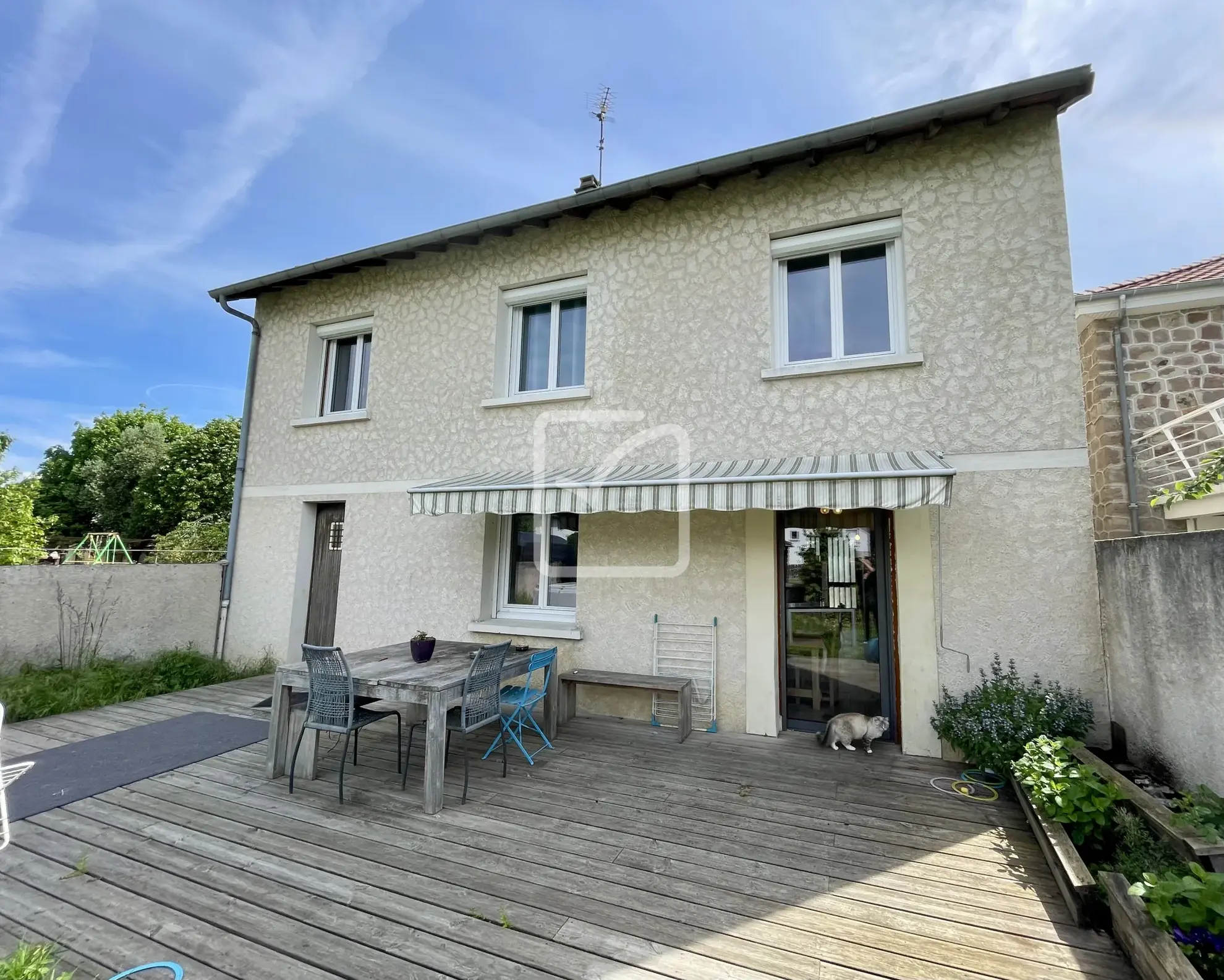 Maison de 110 m² avec 4 chambres, garage et jardin à Brive-la-Gaillarde 