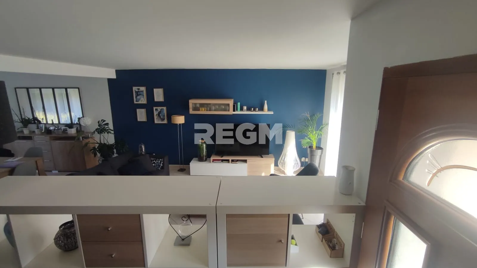 Charmante maison familiale de 2006 à Mer avec 5 chambres et grand terrain 