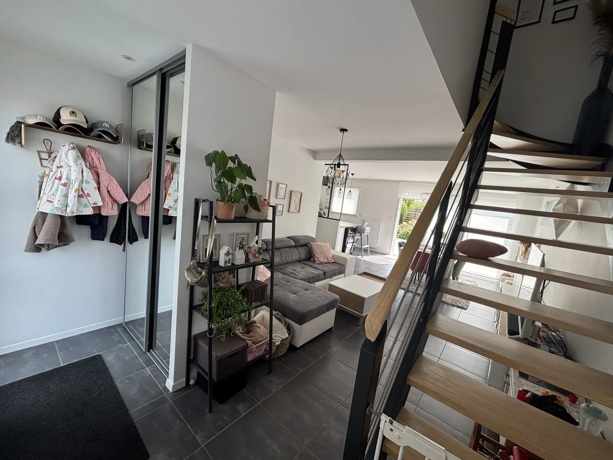 Maison récente à Kersaint Plabennec avec terrasse, garage et 3 chambres 