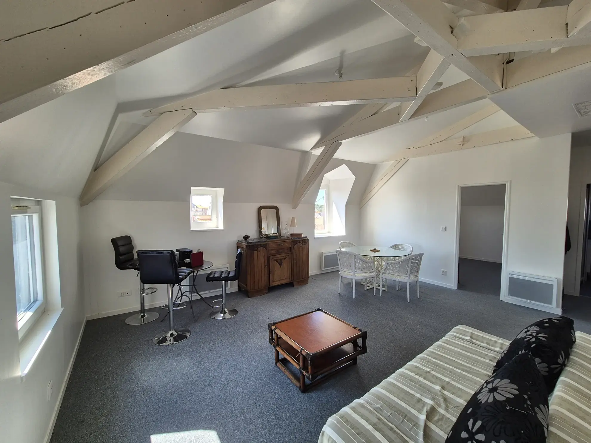 Appartement avec vue mer au centre de Fouras, 2 chambres, cave, parking privé 