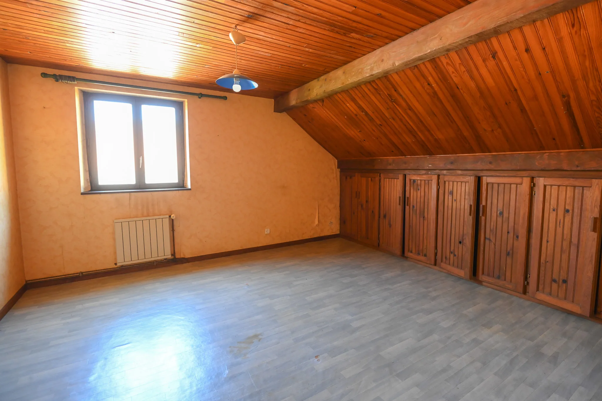 Maison à vendre à Clerval (Doubs) avec grand terrain et vue dégagée 