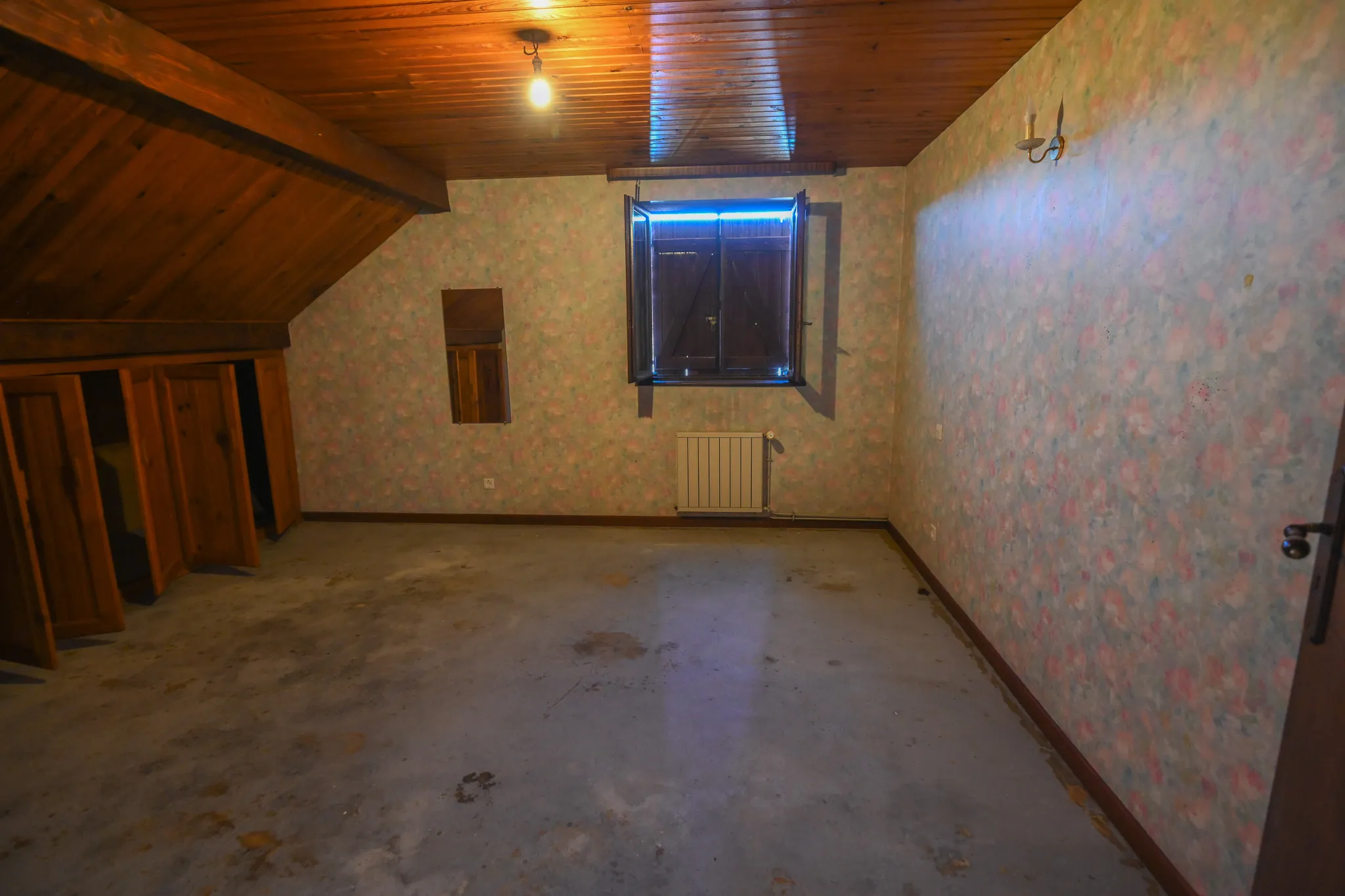 Maison à vendre à Clerval (Doubs) avec grand terrain et vue dégagée 