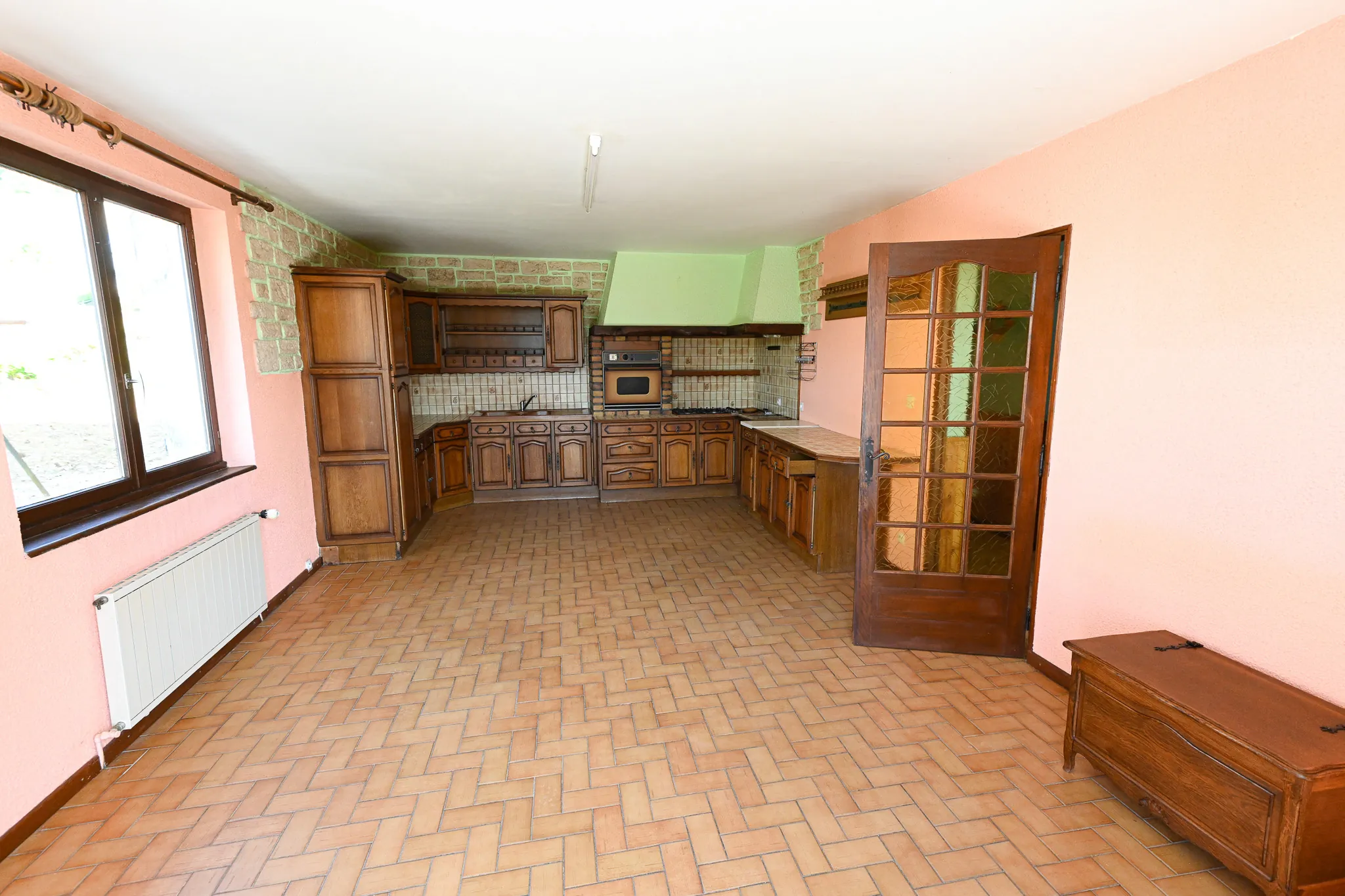 Maison à vendre à Clerval (Doubs) avec grand terrain et vue dégagée 