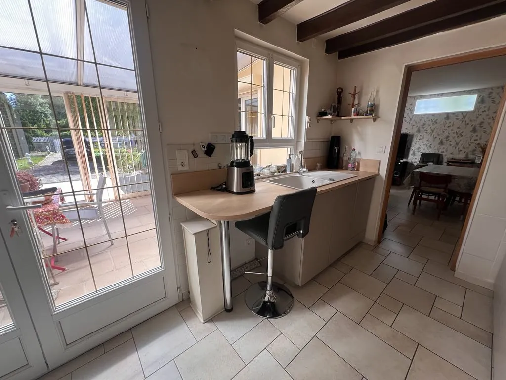 Maison 4 pièces avec véranda et garage à Aillant-sur-Tholon 